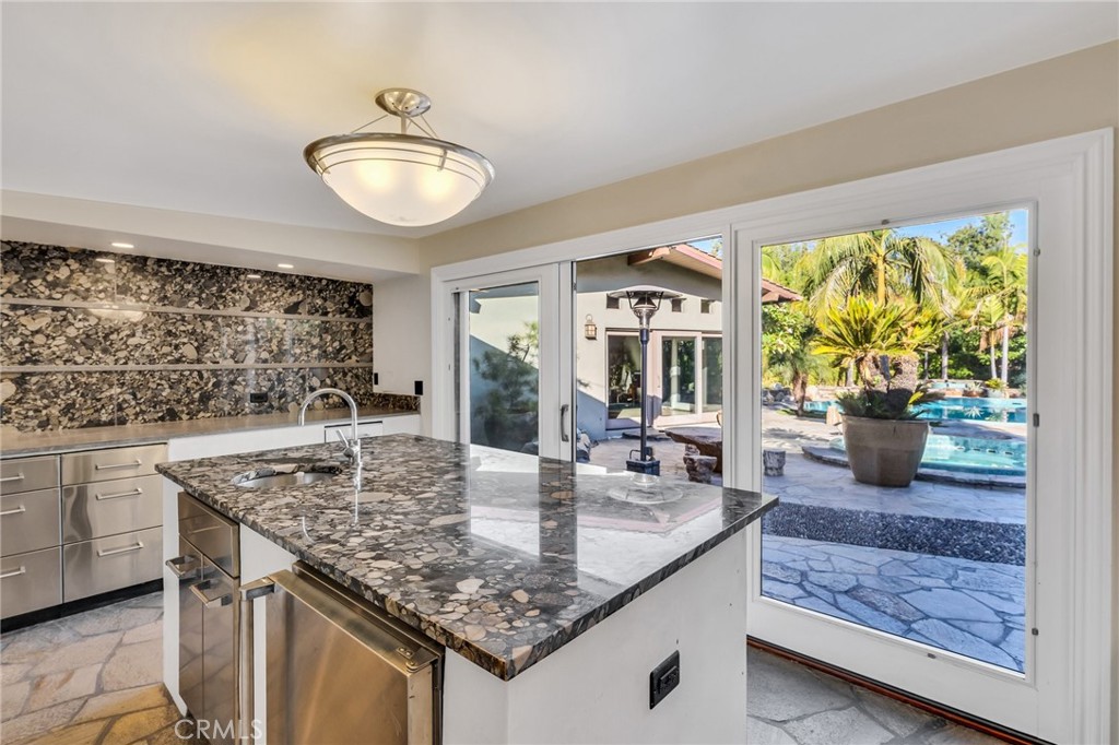 San Marino, California, 91108, United States, 5 Bedrooms Bedrooms, ,6 BathroomsBathrooms,Residential,For Sale,1686890