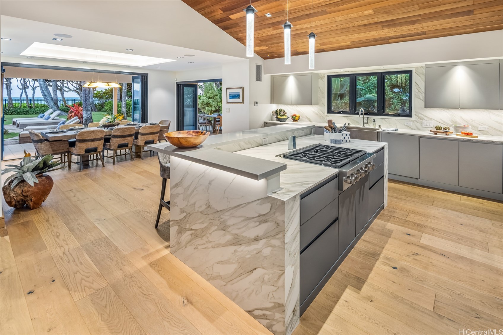 Kailua, Hawaii, 96734, United States, 4 Bedrooms Bedrooms, ,5 BathroomsBathrooms,Residential,For Sale,1989411