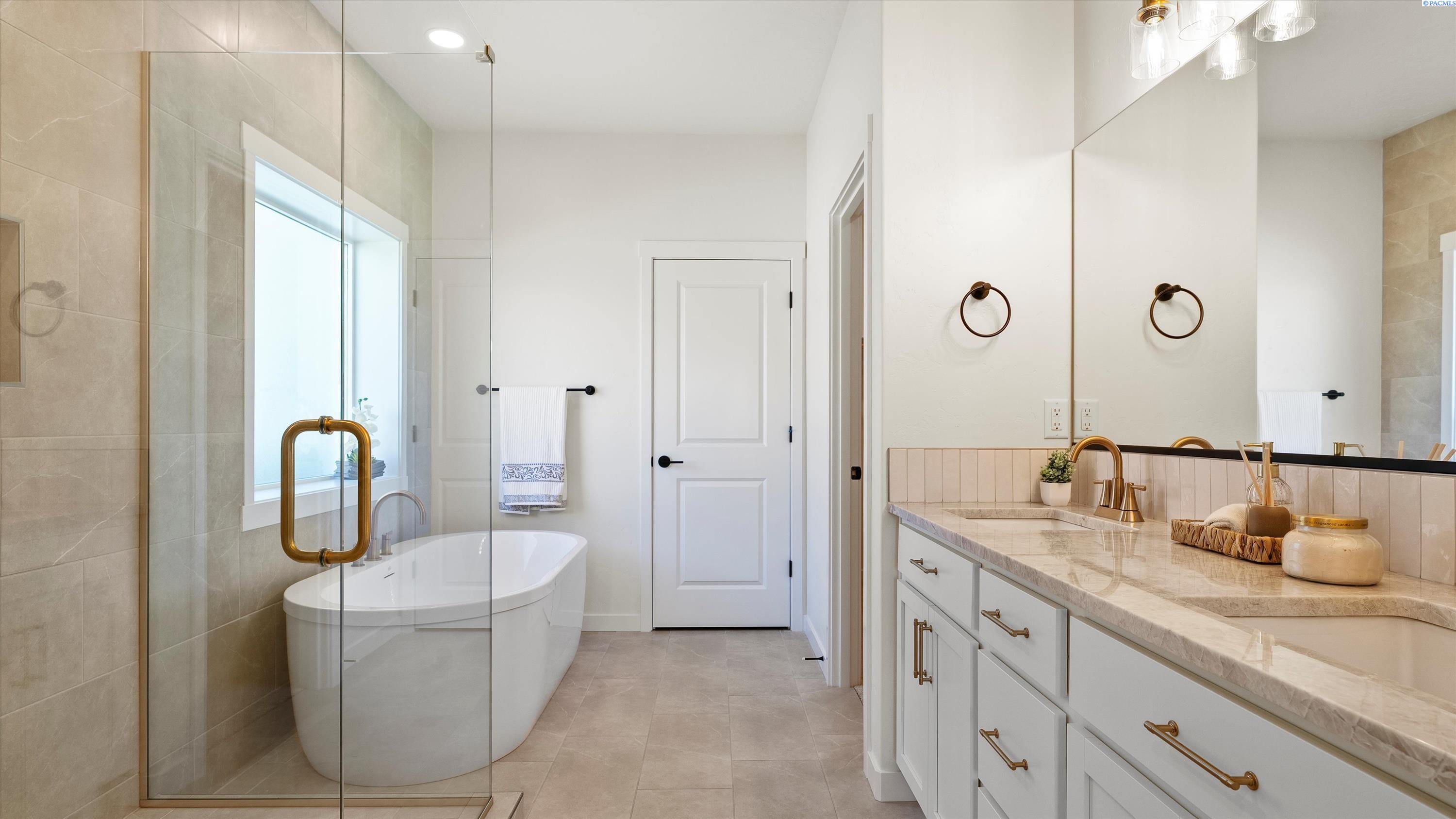 Richland, Washington, 99352, United States, 3 Bedrooms Bedrooms, ,2 BathroomsBathrooms,Residential,For Sale,1883404