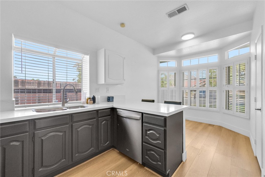 Moreno Valley, California, 92557, United States, 3 Bedrooms Bedrooms, ,2 BathroomsBathrooms,Residential,For Sale,1996504