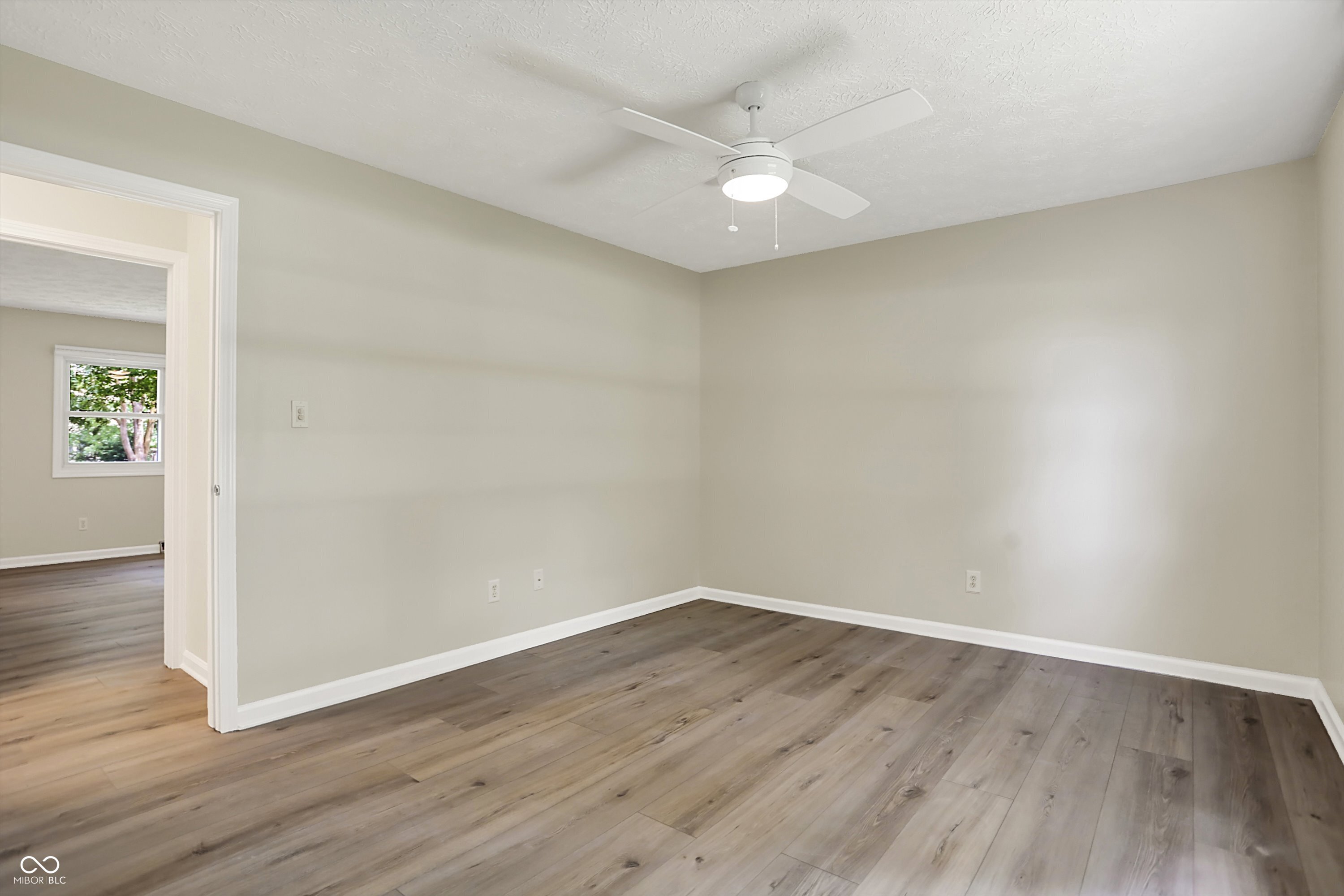 Zionsville, Indiana, 46077, United States, 3 Bedrooms Bedrooms, ,3 BathroomsBathrooms,Residential,For Sale,1975998