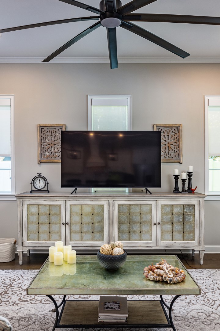 Tampa, Florida, 33629, United States, 4 Bedrooms Bedrooms, ,4 BathroomsBathrooms,Residential,For Sale,1981246