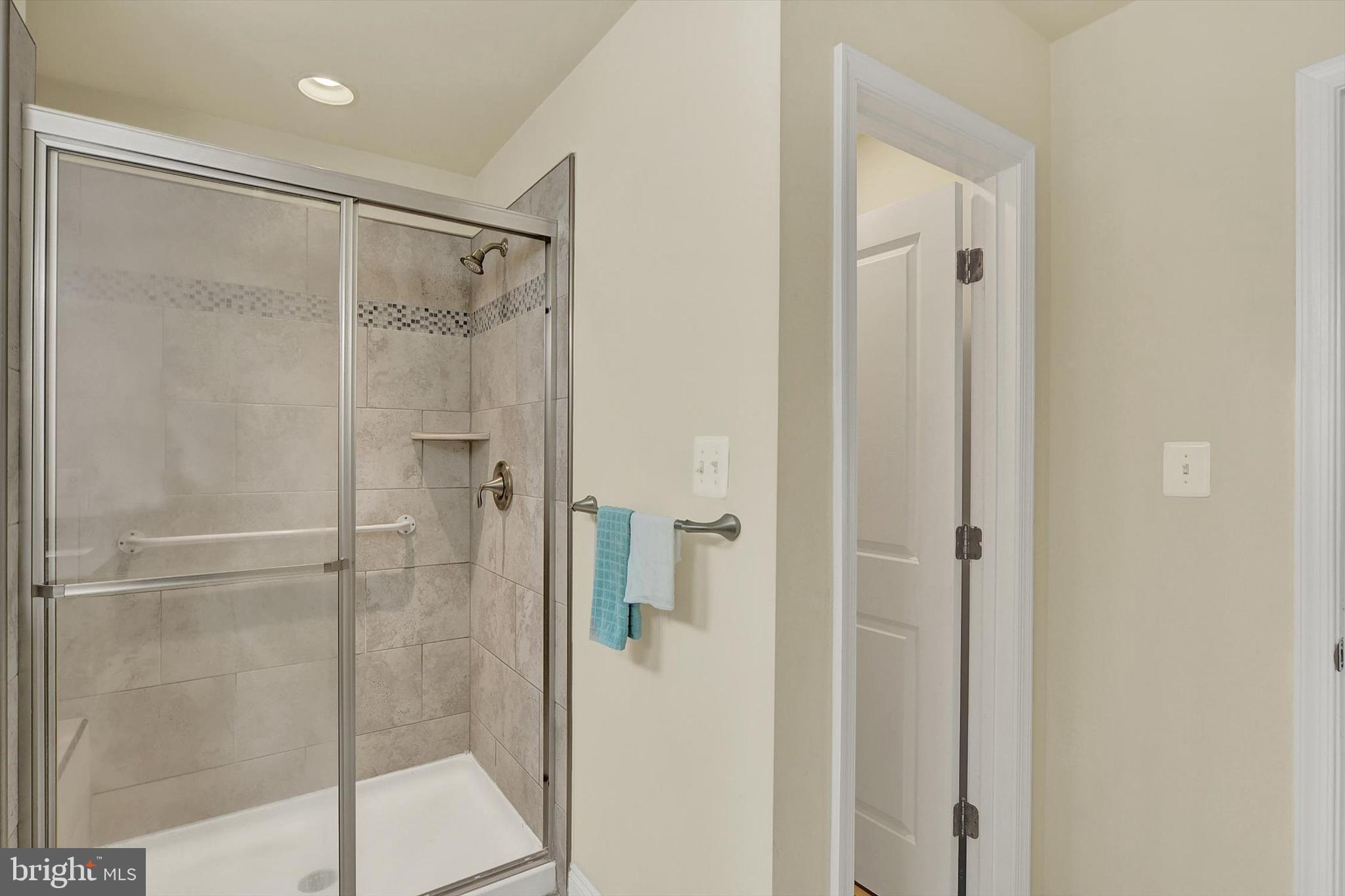 Pasadena, Maryland, 21122, United States, 3 Bedrooms Bedrooms, ,3 BathroomsBathrooms,Residential,For Sale,1982348