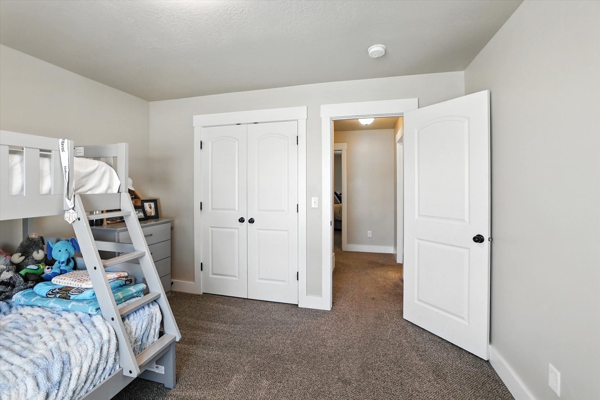 Perry, Utah, 84302, United States, 6 Bedrooms Bedrooms, ,3 BathroomsBathrooms,Residential,For Sale,1903790