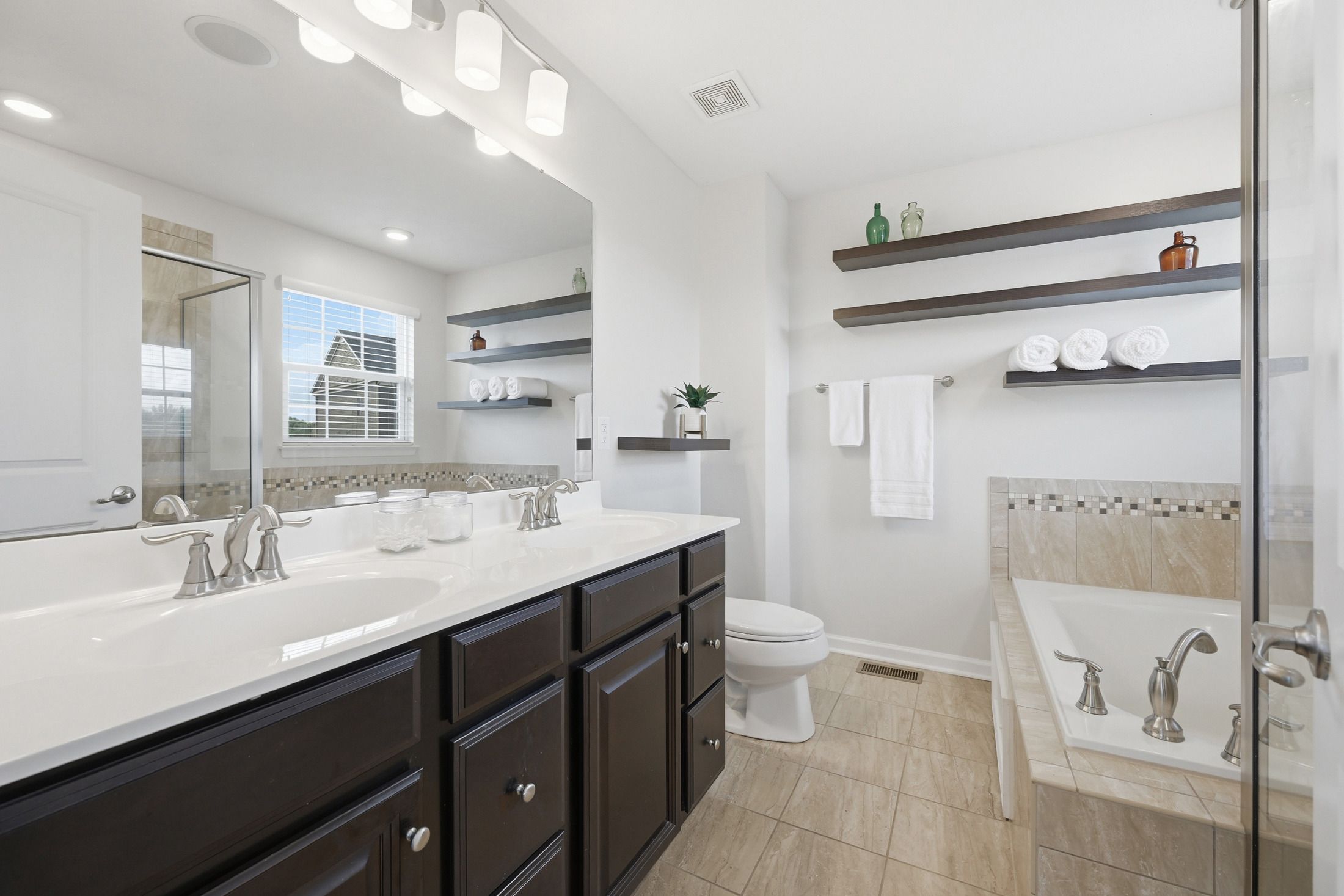  201 Thornapple Lane, Cranberry Township, PA 16066 - 物件實景