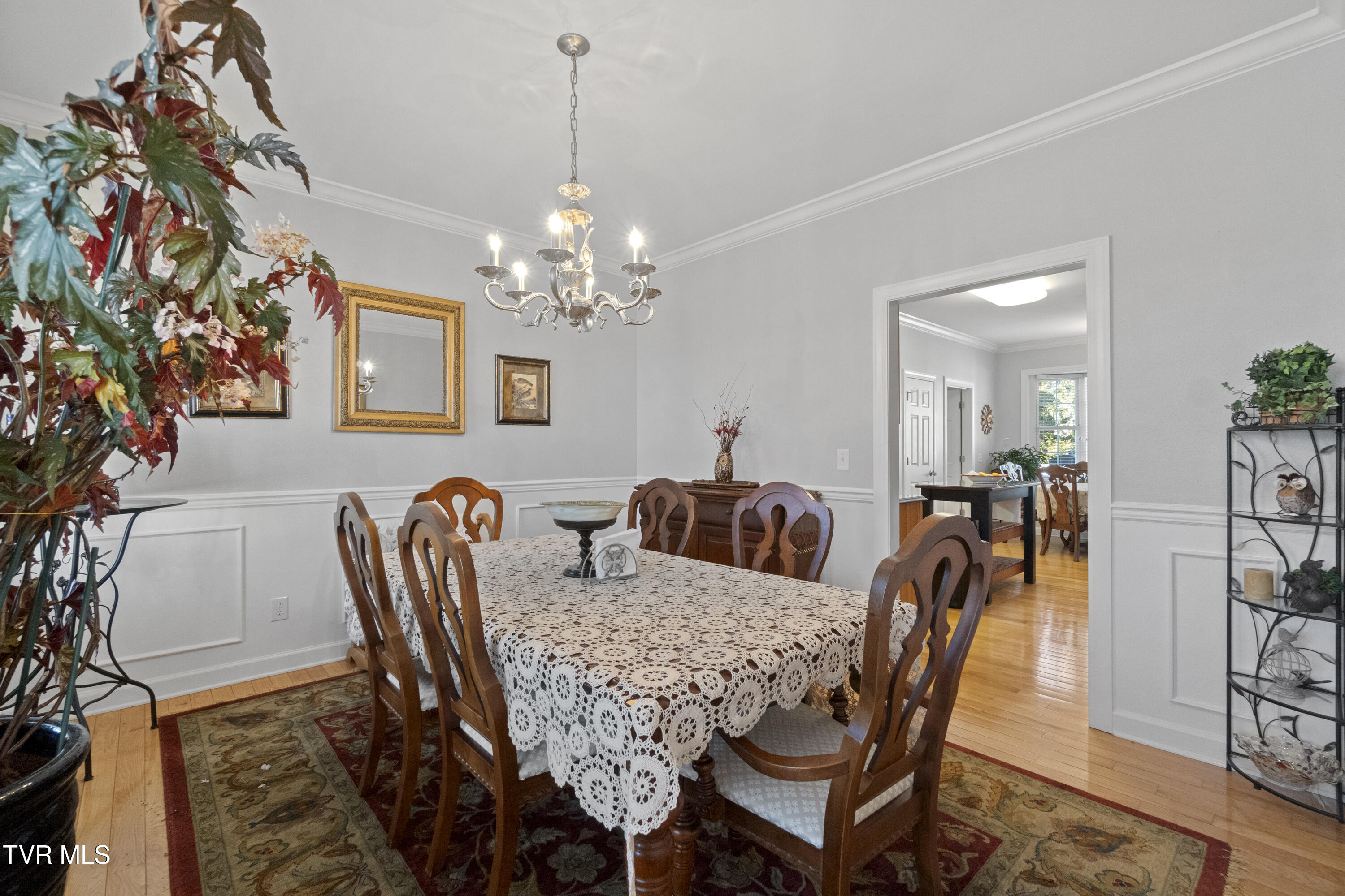 Greeneville, Tennessee, 37745, United States, 5 Bedrooms Bedrooms, ,5 BathroomsBathrooms,Residential,For Sale,2012581