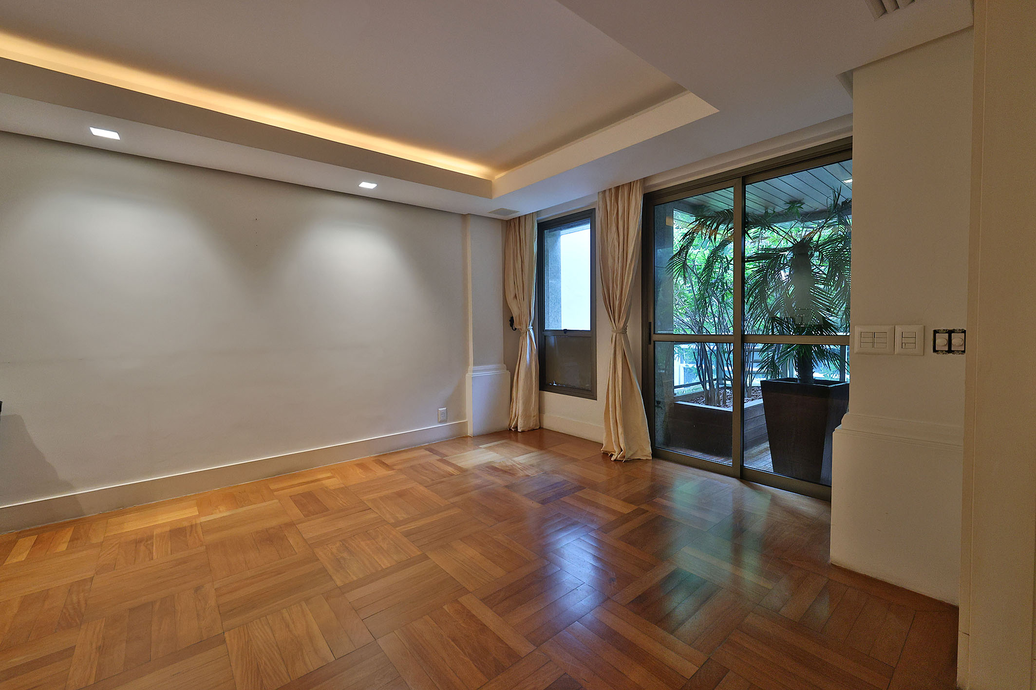  Spacious residence with terrace in a prime Leblon location - 物件實景