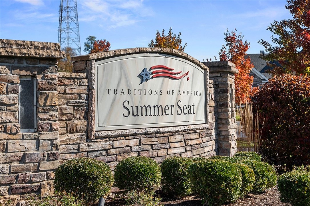 Ohio Twp, Pennsylvania, 15237, United States, 2 Bedrooms Bedrooms, ,3 BathroomsBathrooms,Residential,For Sale,1984724