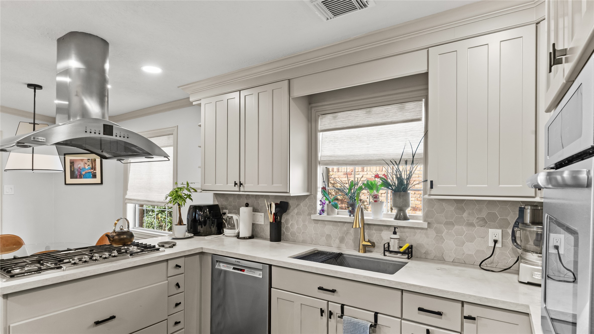 Houston, Texas, 77096, United States, 3 Bedrooms Bedrooms, ,3 BathroomsBathrooms,Residential,For Sale,1966528