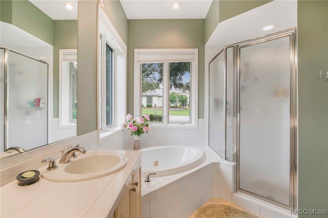 Lecanto, Florida, 34461, United States, 4 Bedrooms Bedrooms, ,3 BathroomsBathrooms,Residential,For Sale,1979266