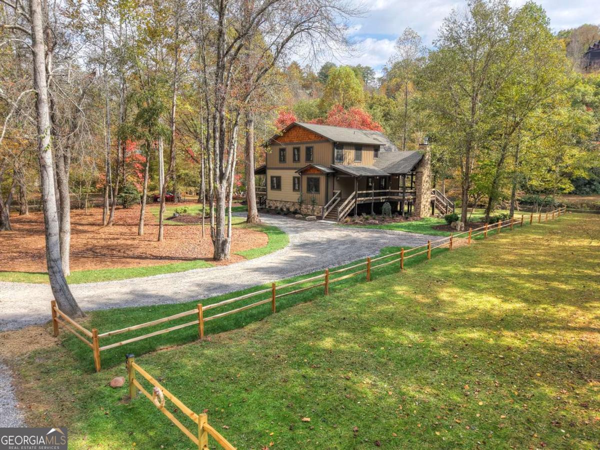 Mineral Bluff, Georgia, 30559, United States, 6 Bedrooms Bedrooms, ,3 BathroomsBathrooms,Residential,For Sale,1989738
