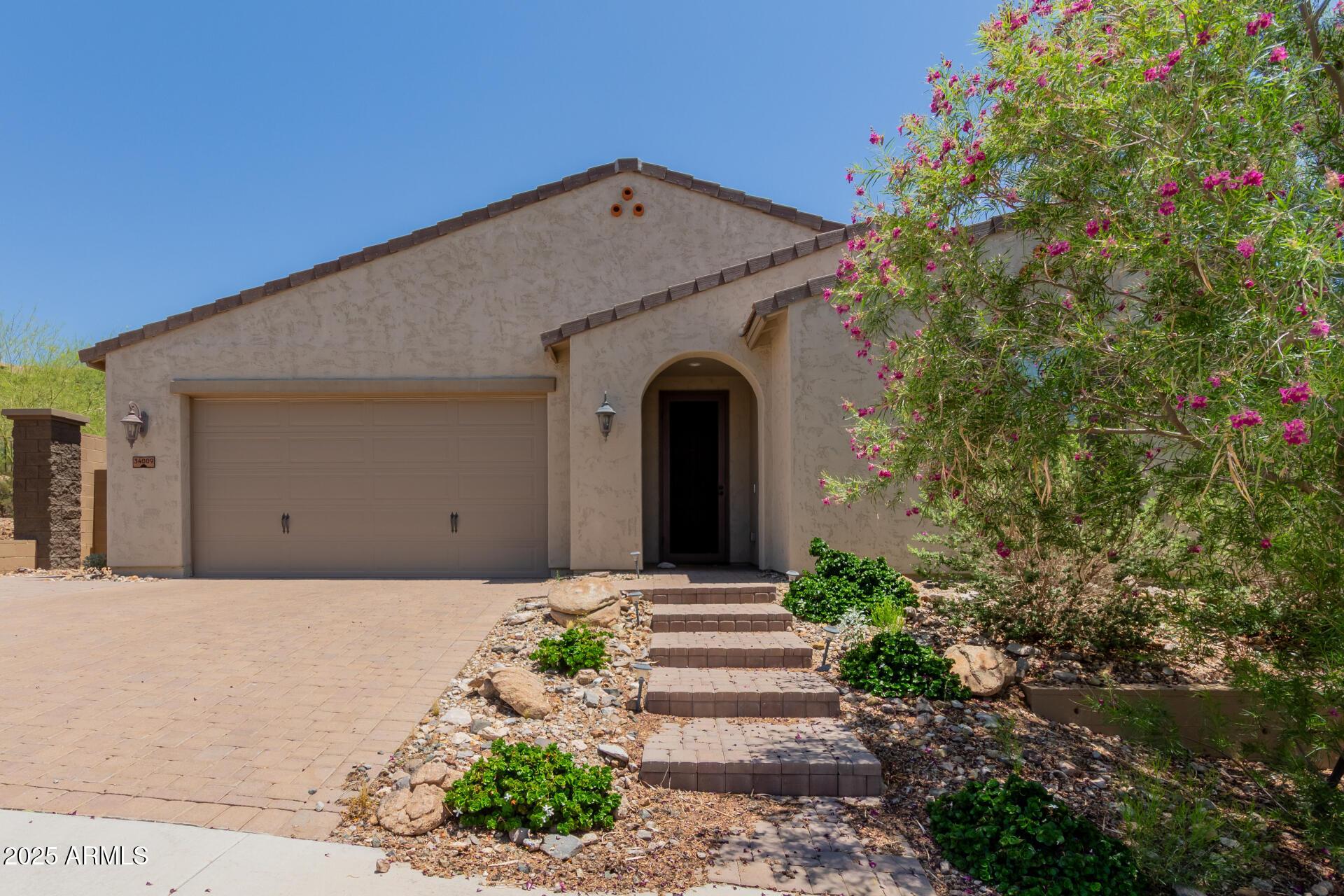 Phoenix, Arizona, 85085, United States, 4 Bedrooms Bedrooms, ,3 BathroomsBathrooms,Residential,For Sale,1937204