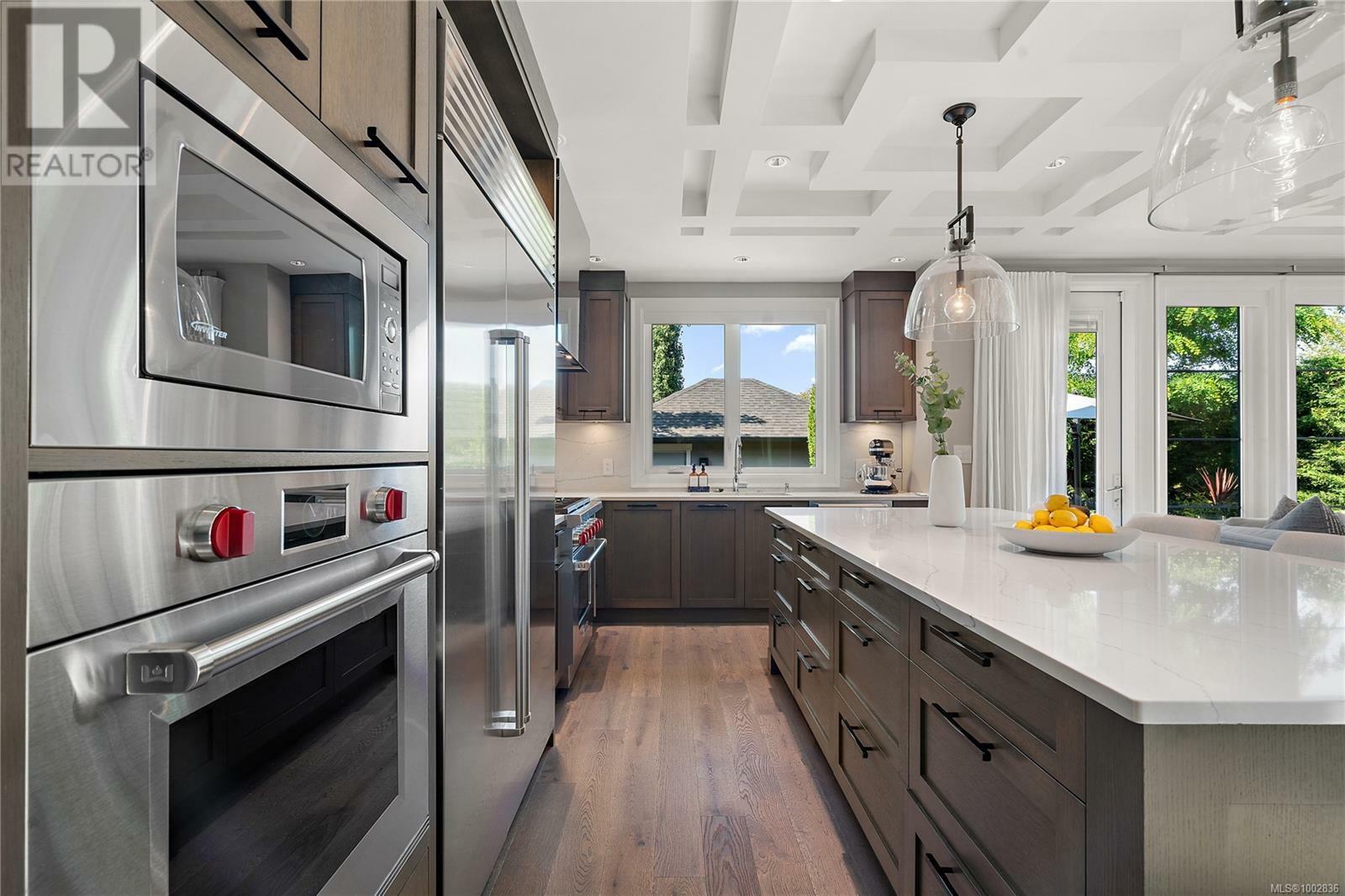 OAK BAY, British Columbia, V8R 3L8, CA, 6 Bedrooms Bedrooms, ,6 BathroomsBathrooms,Residential,For Sale,1874801