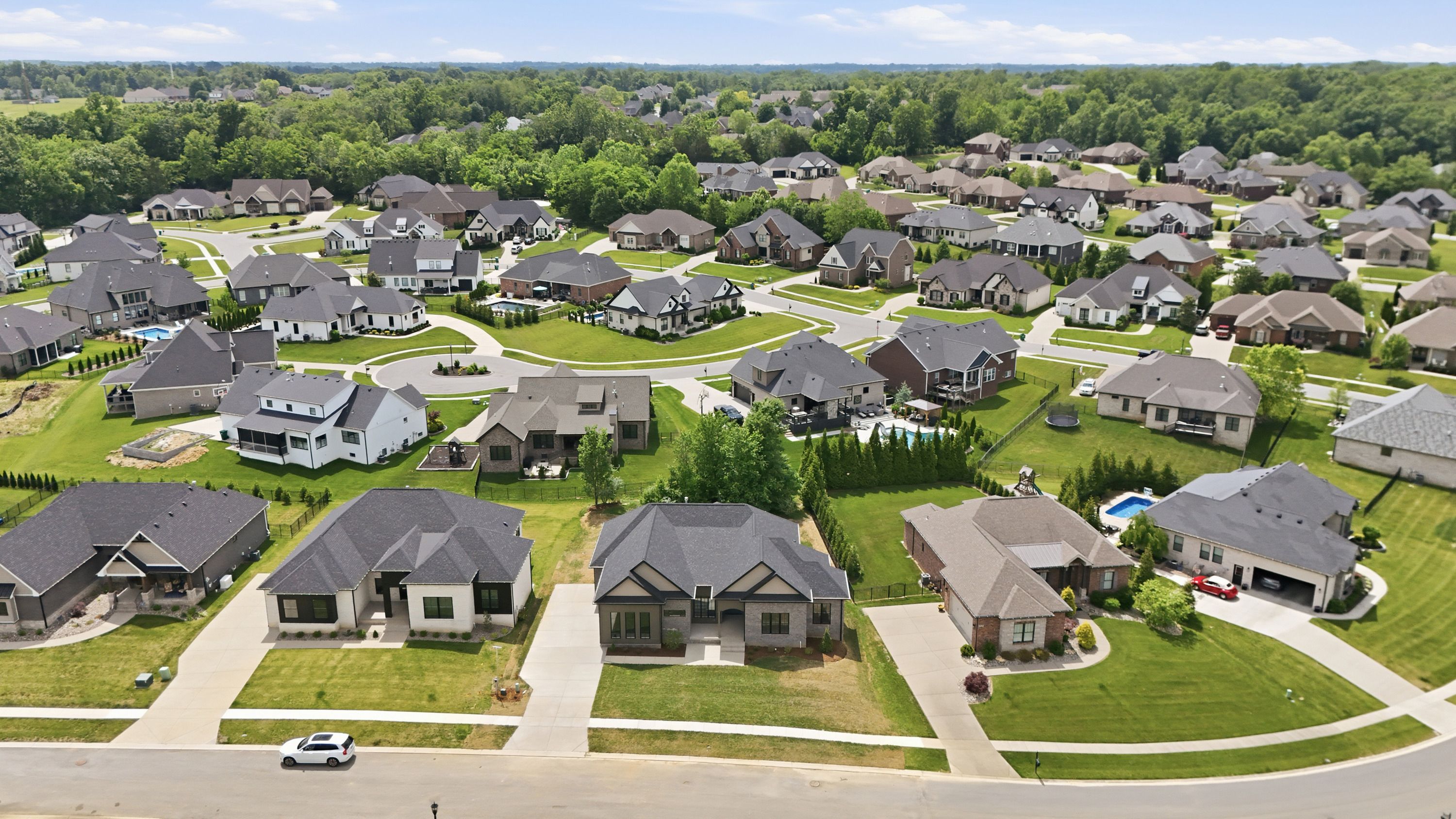  3212 Grand Lakes Drive, Louisville, KY 40299 - 物件實景