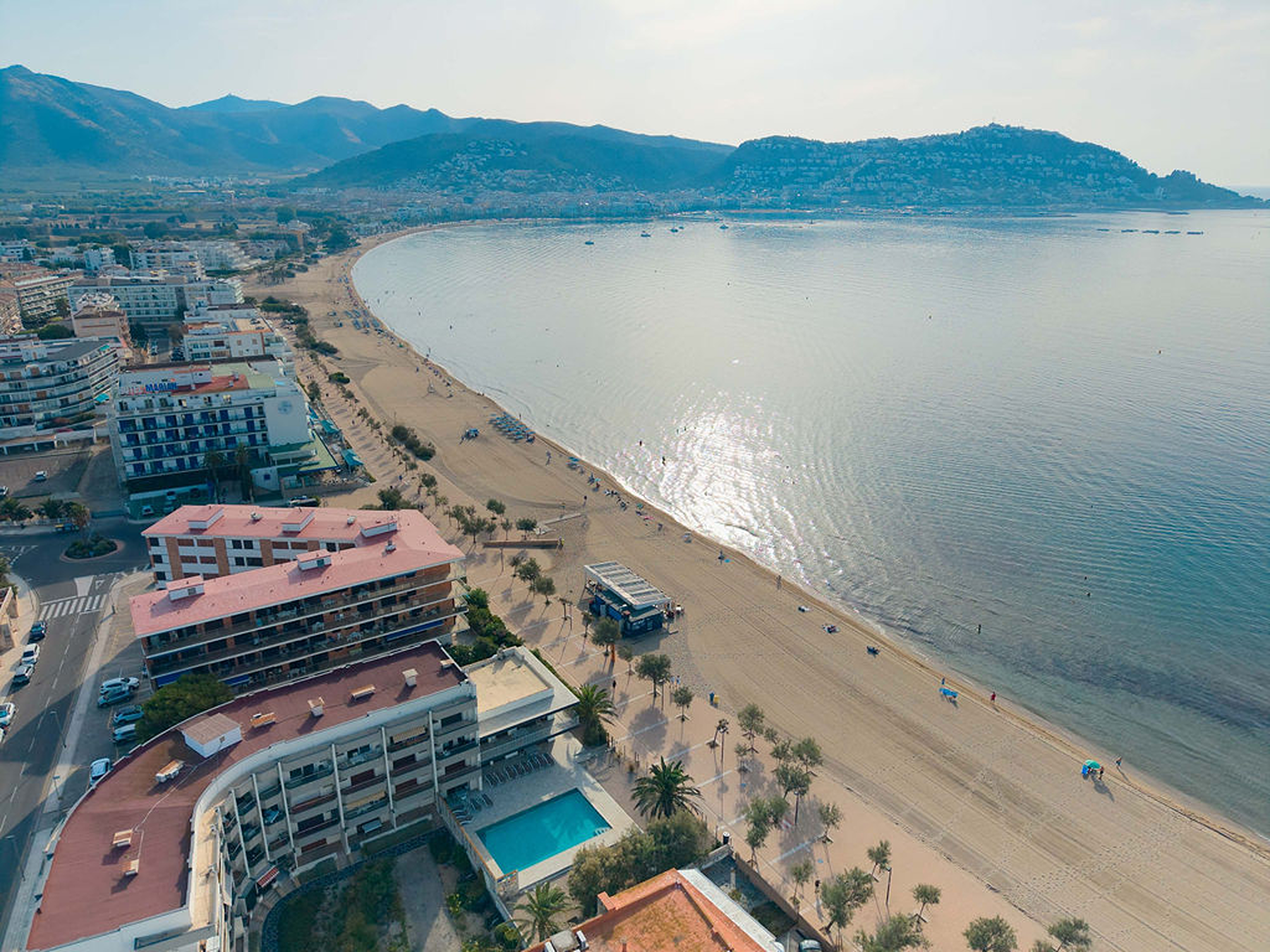  Exclusive beachfront building with tourist rental licenses - 物件實景