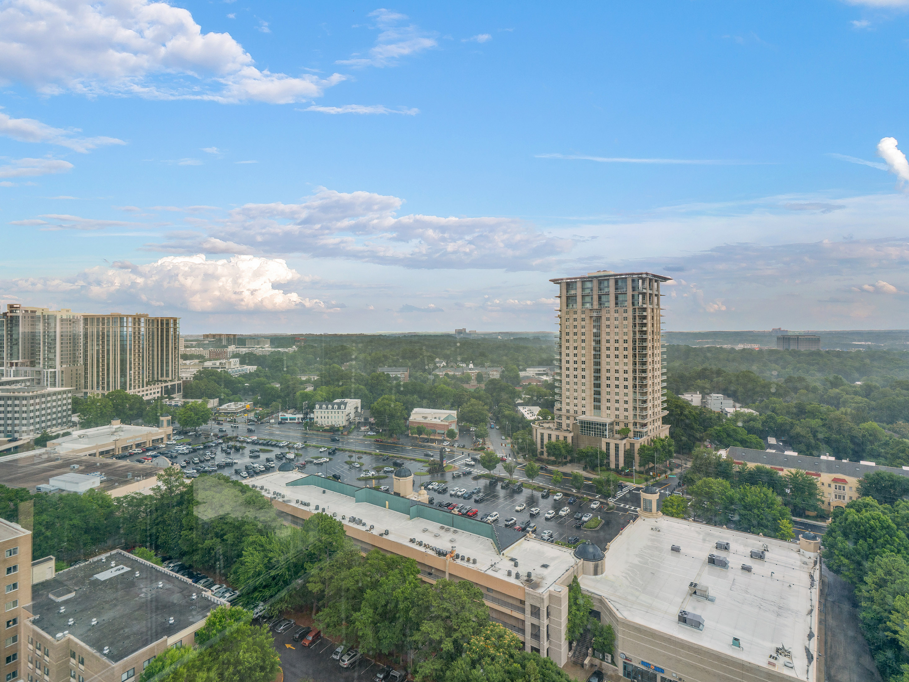  Elevated Living at Beautifully Renovated Buckhead Residence - 物件實景