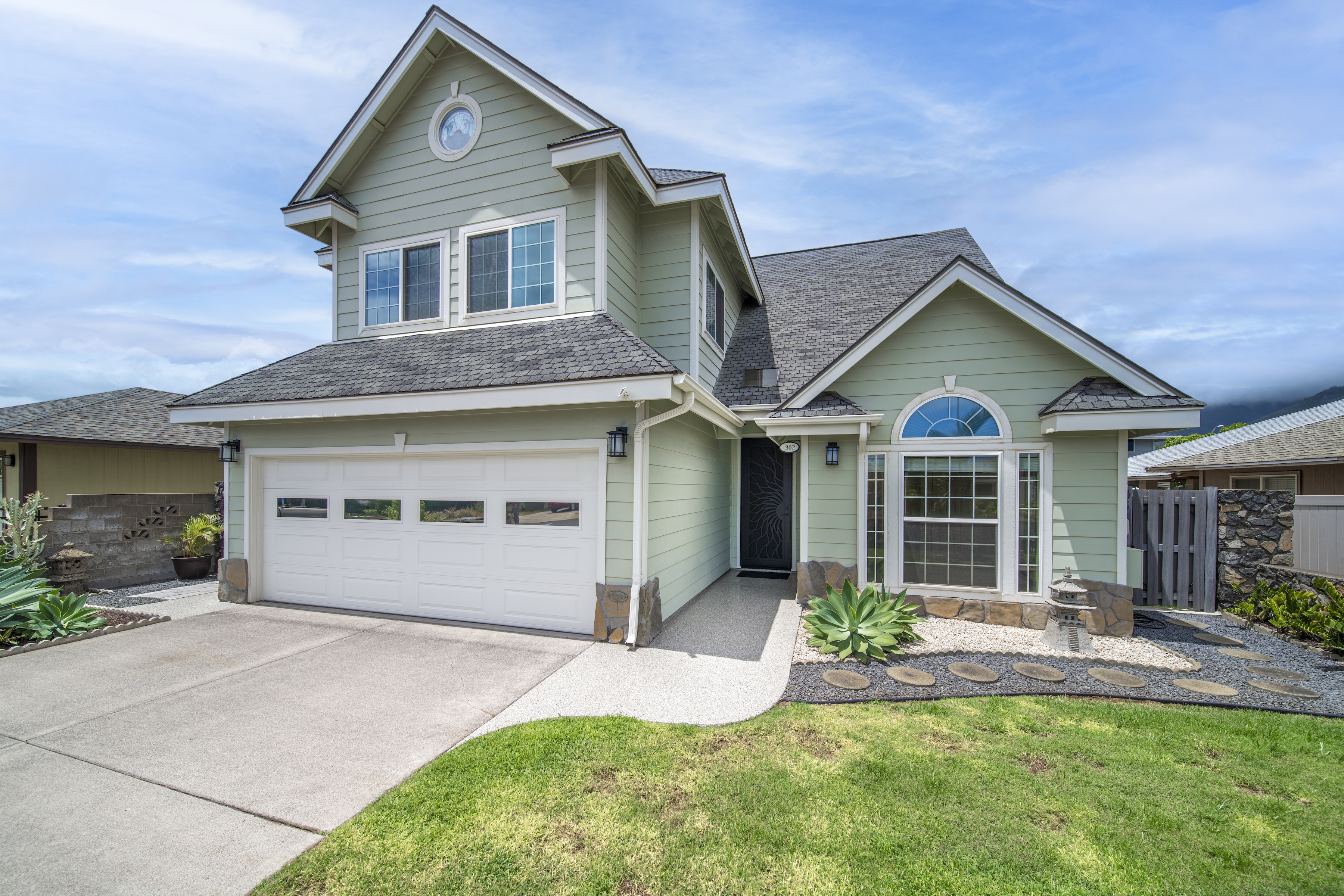  Pride of ownership explains this 4 bedroom 2.5 bath home & backyard - 物件實景