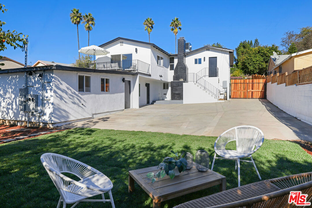 Los Angeles, California, 90065, United States, 4 Bedrooms Bedrooms, ,5 BathroomsBathrooms,Residential,For Sale,2002070