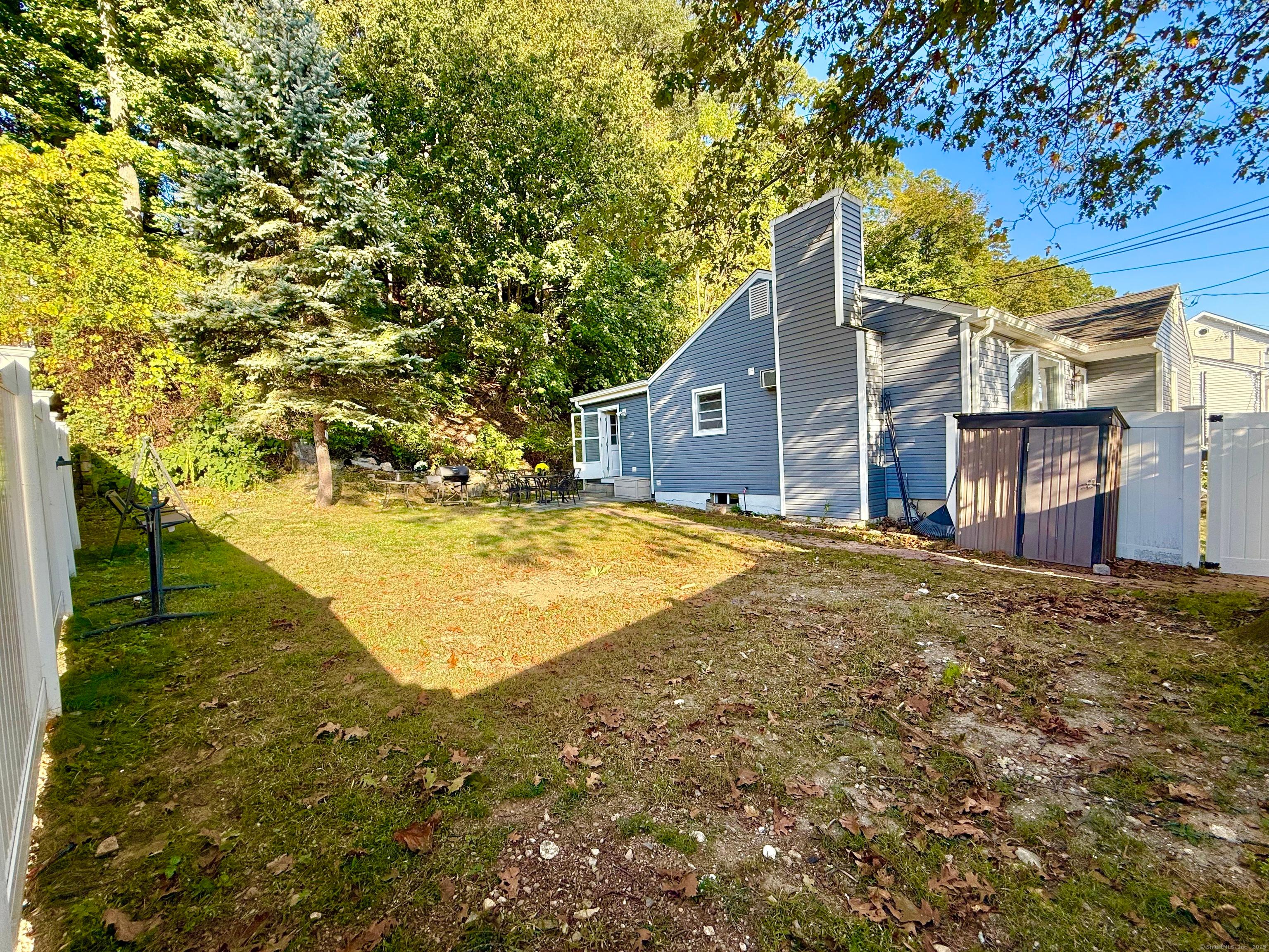 Stamford, Connecticut, 06906, United States, 2 Bedrooms Bedrooms, ,2 BathroomsBathrooms,Residential,For Sale,2012007