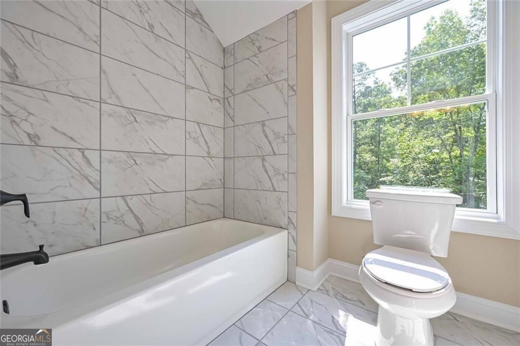 Douglasville, Georgia, 30135, United States, 5 Bedrooms Bedrooms, ,5 BathroomsBathrooms,Residential,For Sale,1876885