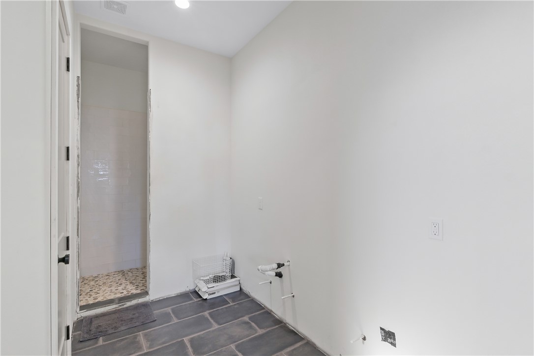 Caldwell, Texas, 77836, United States, 3 Bedrooms Bedrooms, ,3 BathroomsBathrooms,Residential,For Sale,1994471