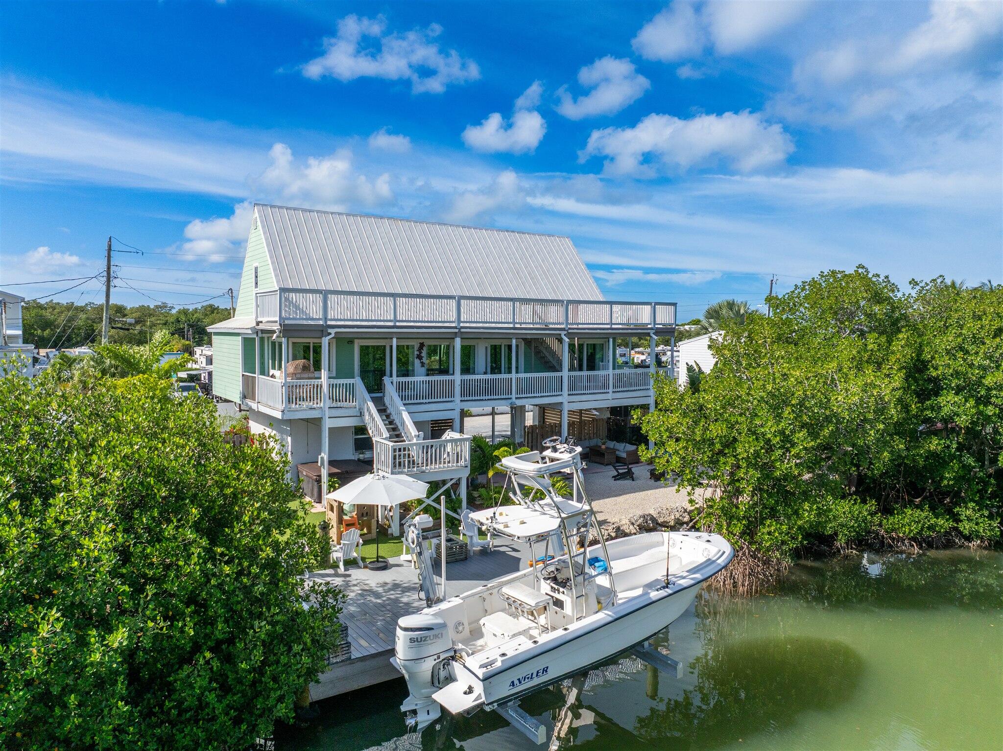 MARATHON, Florida, 33050, United States, 2 Bedrooms Bedrooms, ,2 BathroomsBathrooms,Residential,For Sale,2000916