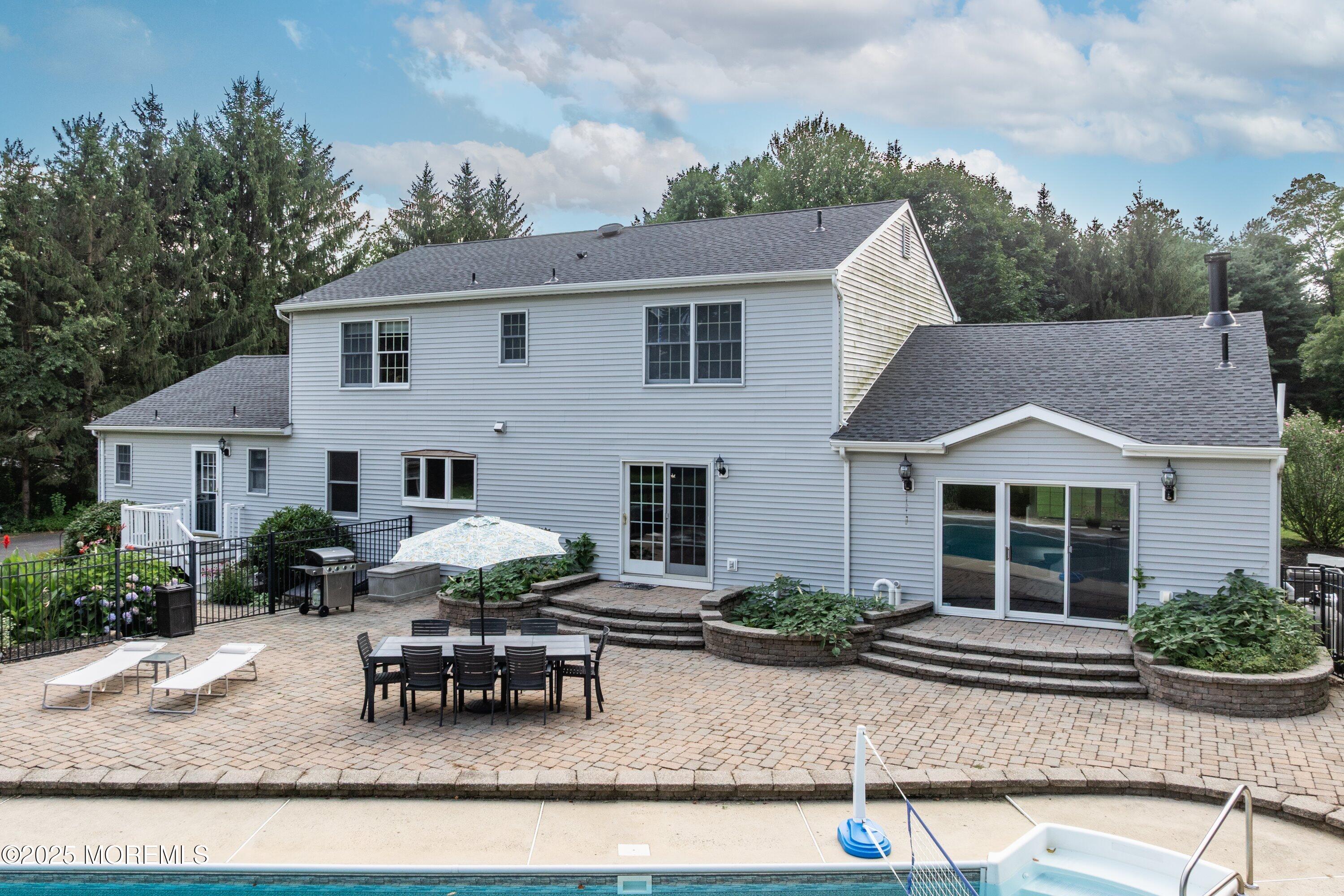 Cream Ridge, New Jersey, 08514, United States, 4 Bedrooms Bedrooms, ,3 BathroomsBathrooms,Residential,For Sale,1904272