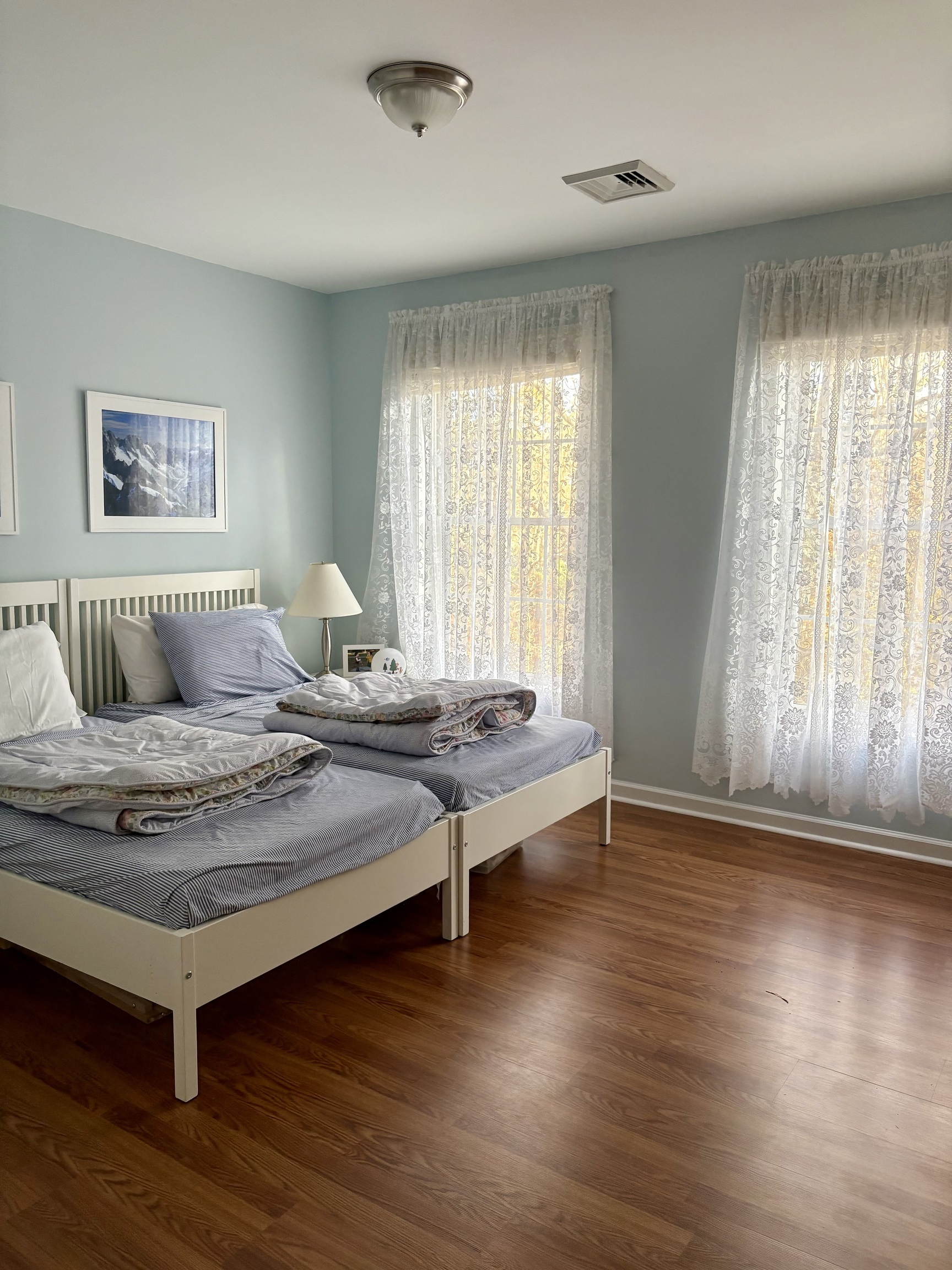 Clinton, Connecticut, 06413, United States, 4 Bedrooms Bedrooms, ,3 BathroomsBathrooms,Residential,For Sale,1989130