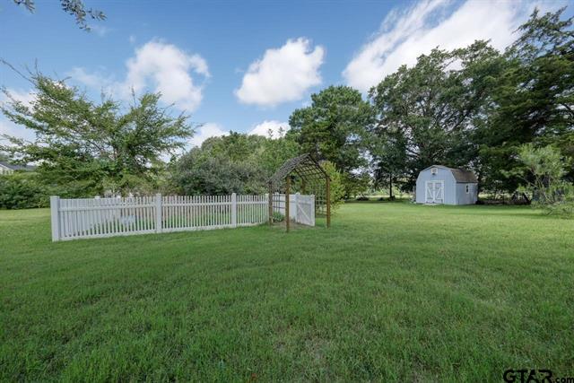 Lindale, Texas, 75771, United States, 4 Bedrooms Bedrooms, ,3 BathroomsBathrooms,Residential,For Sale,1937057