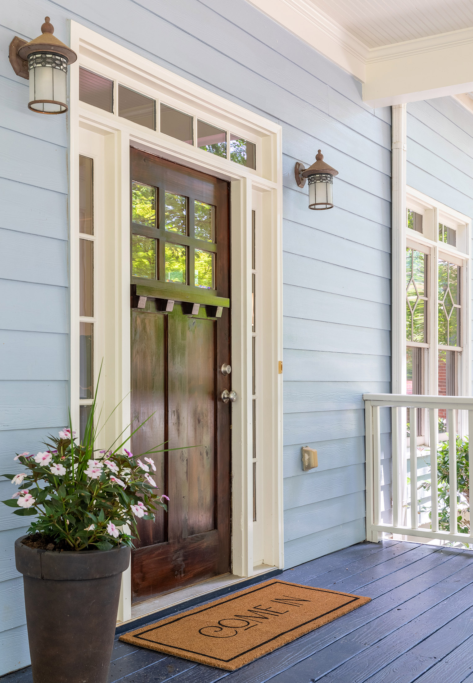  Charming East Lake Craftsman - 物件實景