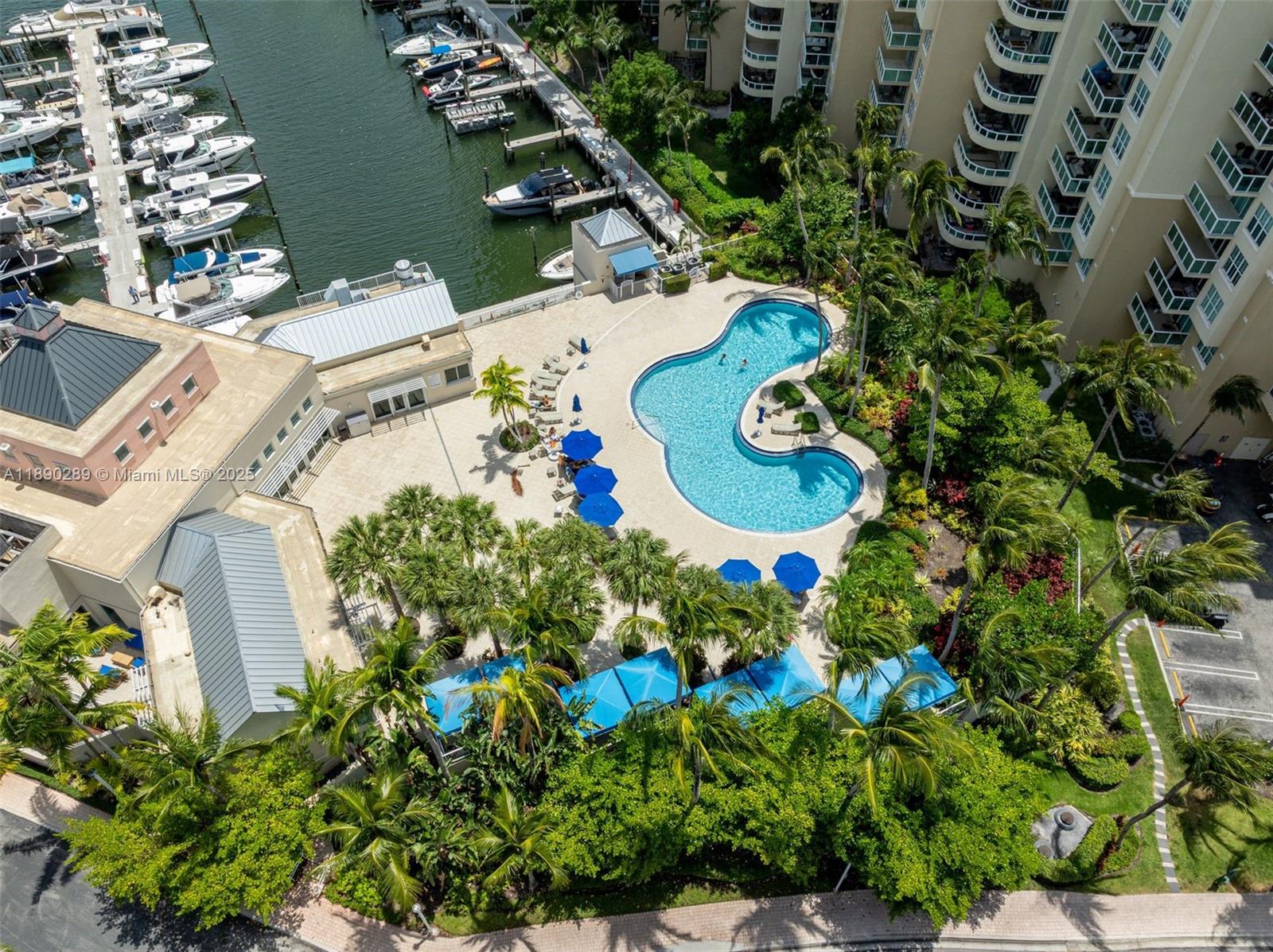 Aventura, Florida, 33180, United States, 3 Bedrooms Bedrooms, ,3 BathroomsBathrooms,Residential,For Sale,1961419