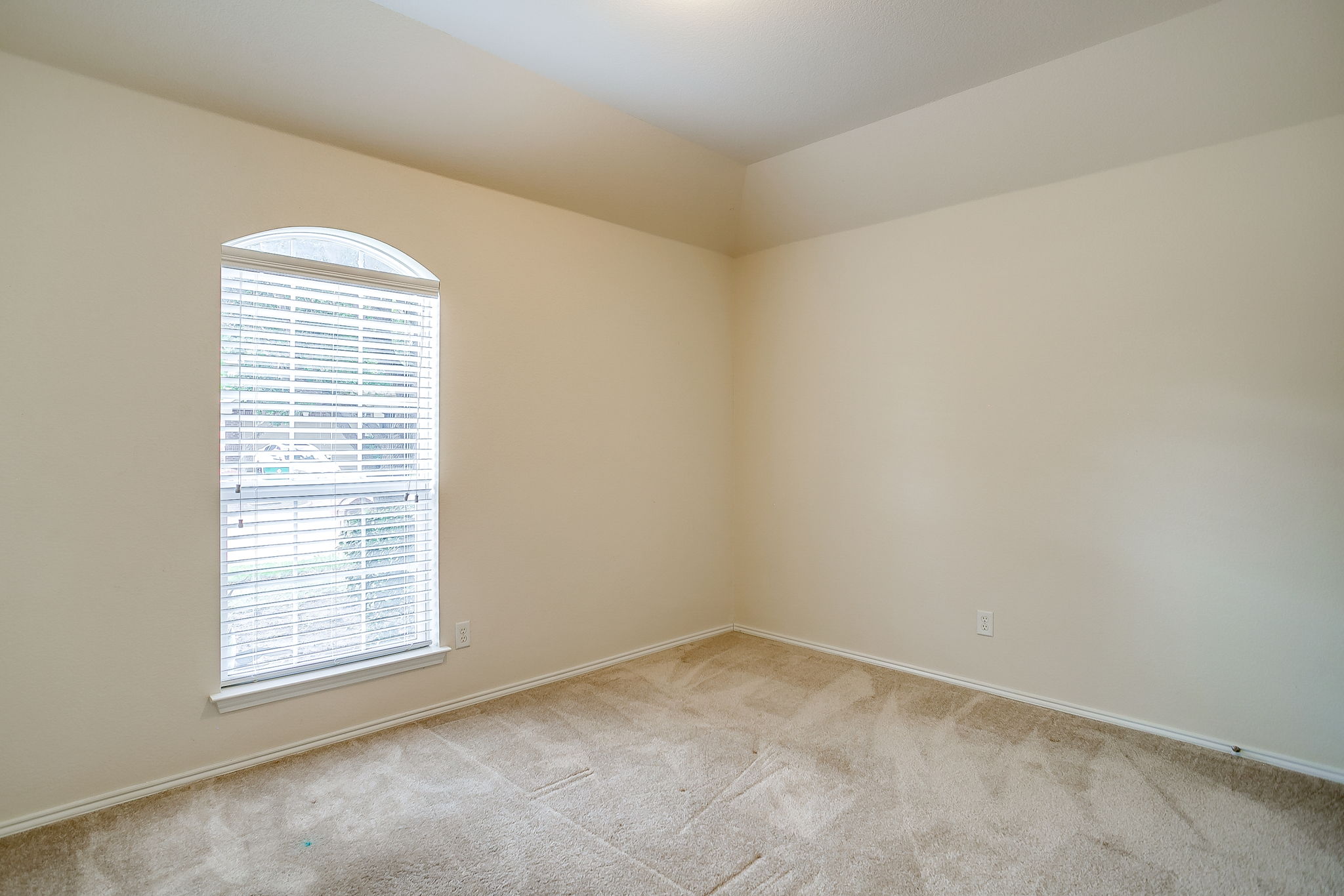  637 Brooks Street, Crowley, TX, 76036 - 物件實景
