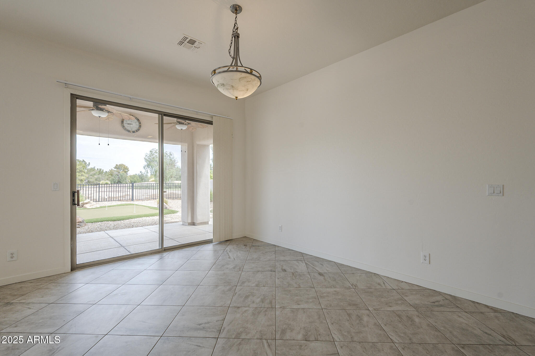 Phoenix, Arizona, 85042, United States, 3 Bedrooms Bedrooms, ,Residential,For Sale,1939131