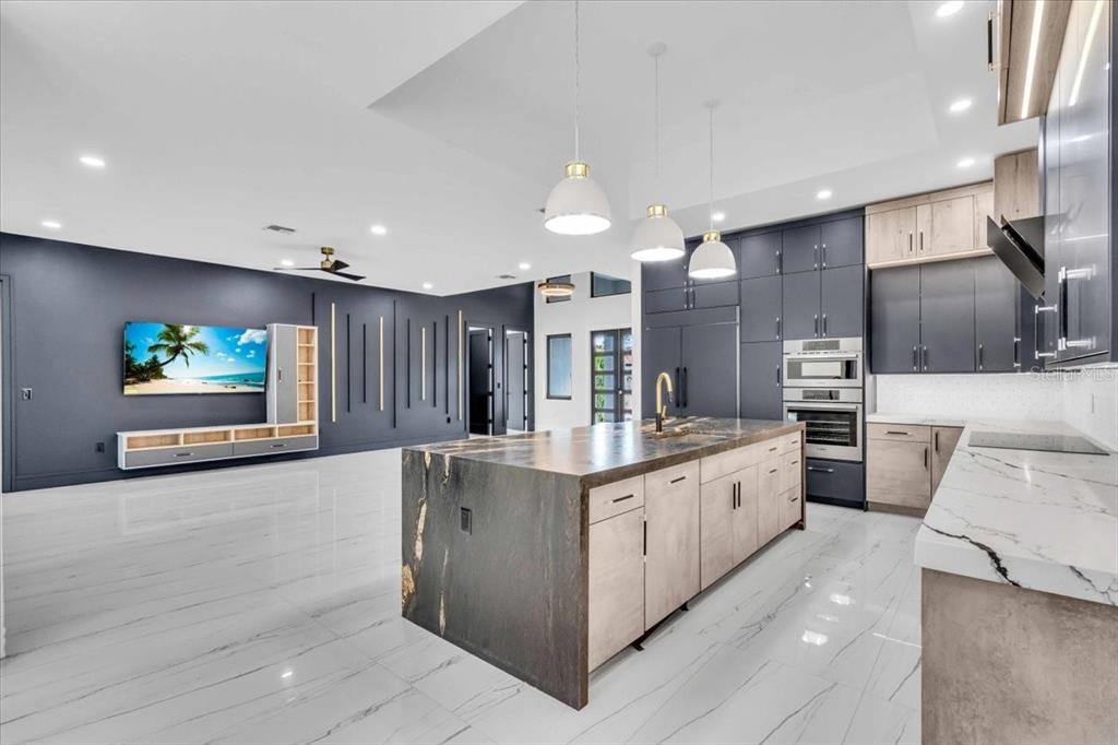 Nokomis, Florida, 34275, United States, 4 Bedrooms Bedrooms, ,5 BathroomsBathrooms,Residential,For Sale,1989128