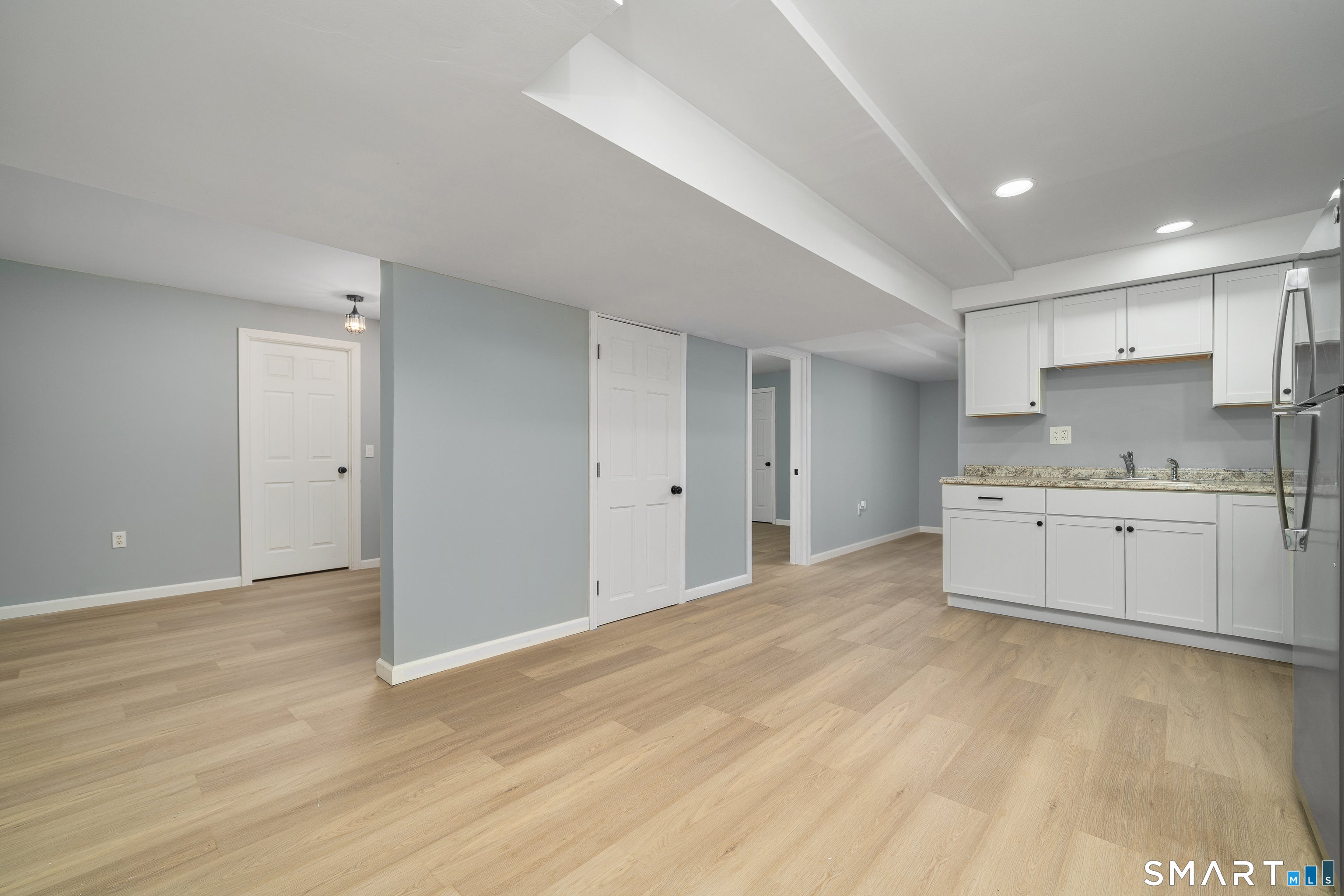 Middletown, Connecticut, 06457, United States, 5 Bedrooms Bedrooms, ,5 BathroomsBathrooms,Residential,For Sale,2042912