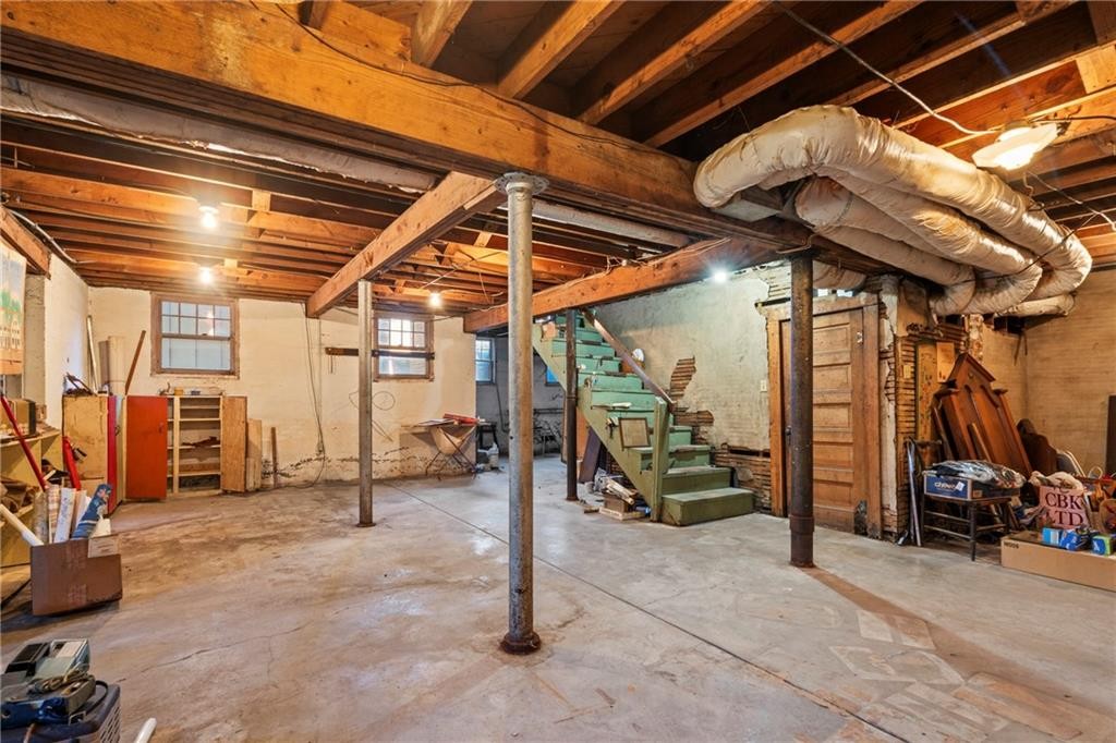 Siloam Springs, Arkansas, 72761, United States, 5 Bedrooms Bedrooms, ,3 BathroomsBathrooms,Residential,For Sale,1984286