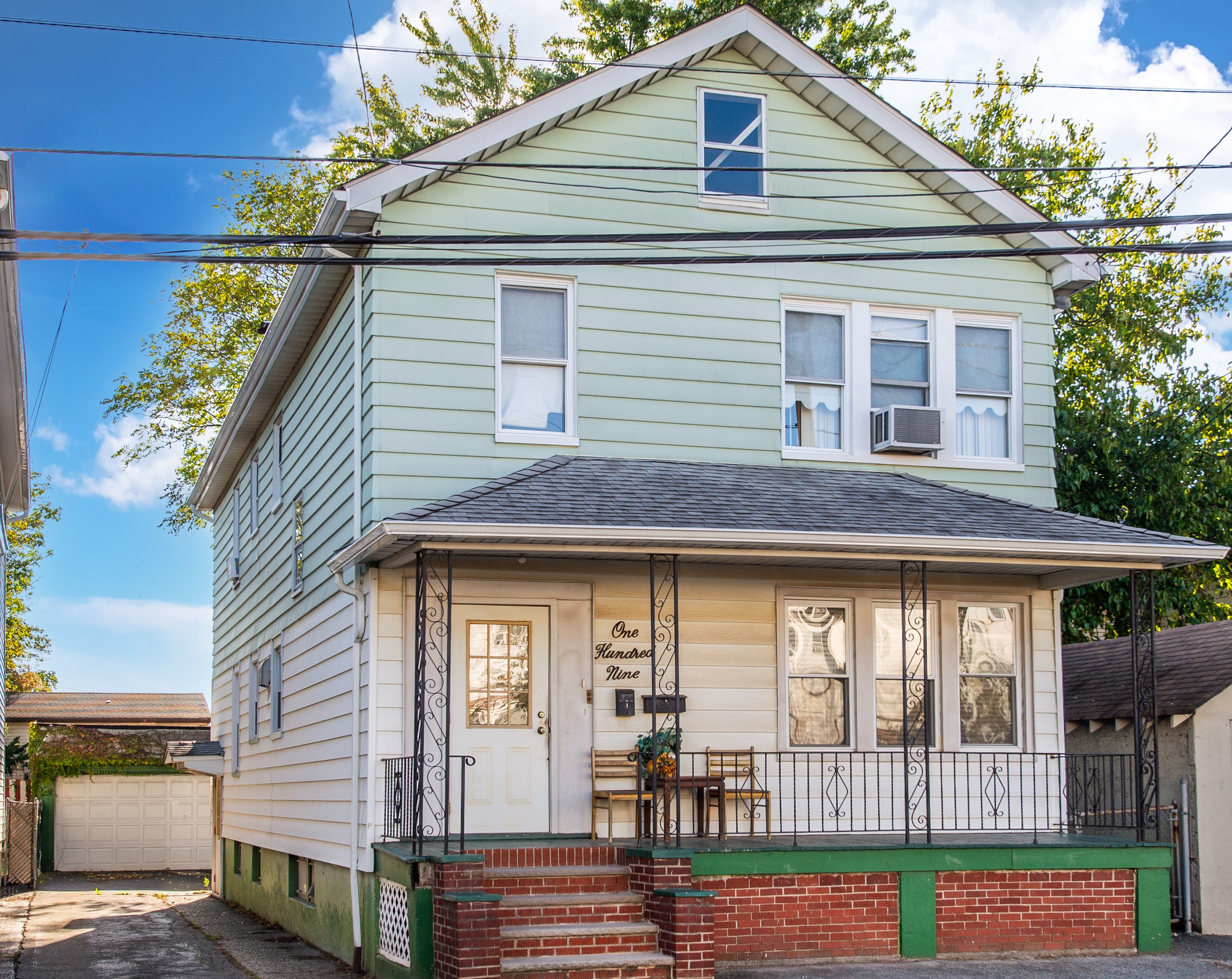 Belleville, New Jersey, 07109, United States, 4 Bedrooms Bedrooms, ,2 BathroomsBathrooms,Residential,For Sale,1977924