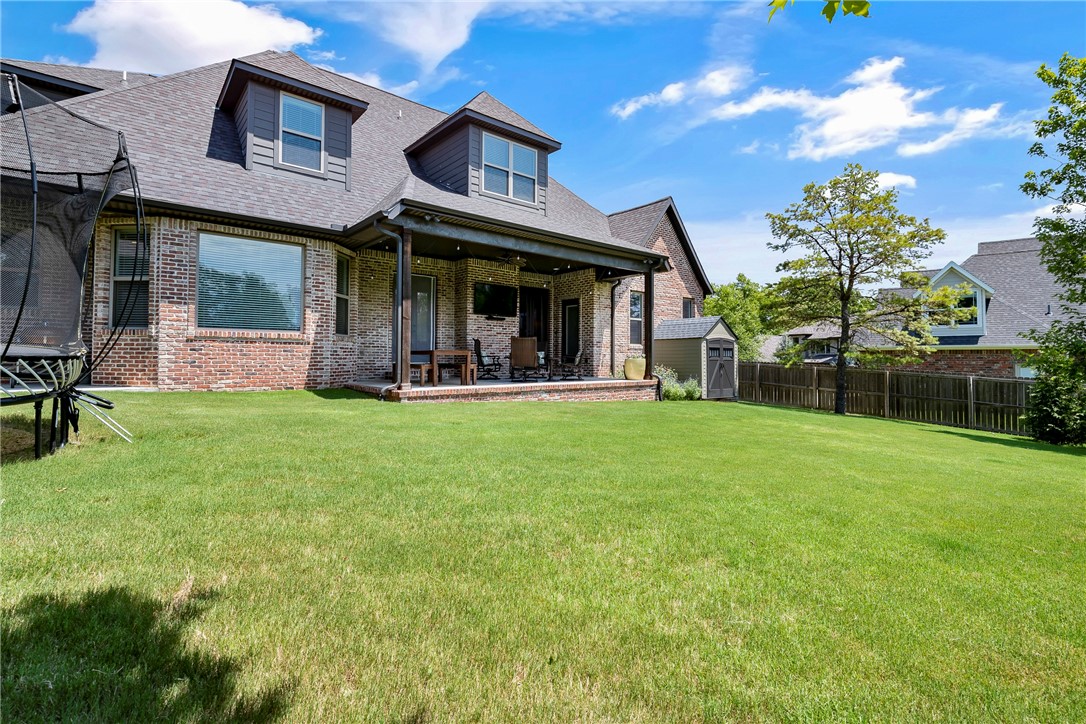 Bentonville, Arkansas, 72712, United States, 5 Bedrooms Bedrooms, ,5 BathroomsBathrooms,Residential,For Sale,1895403