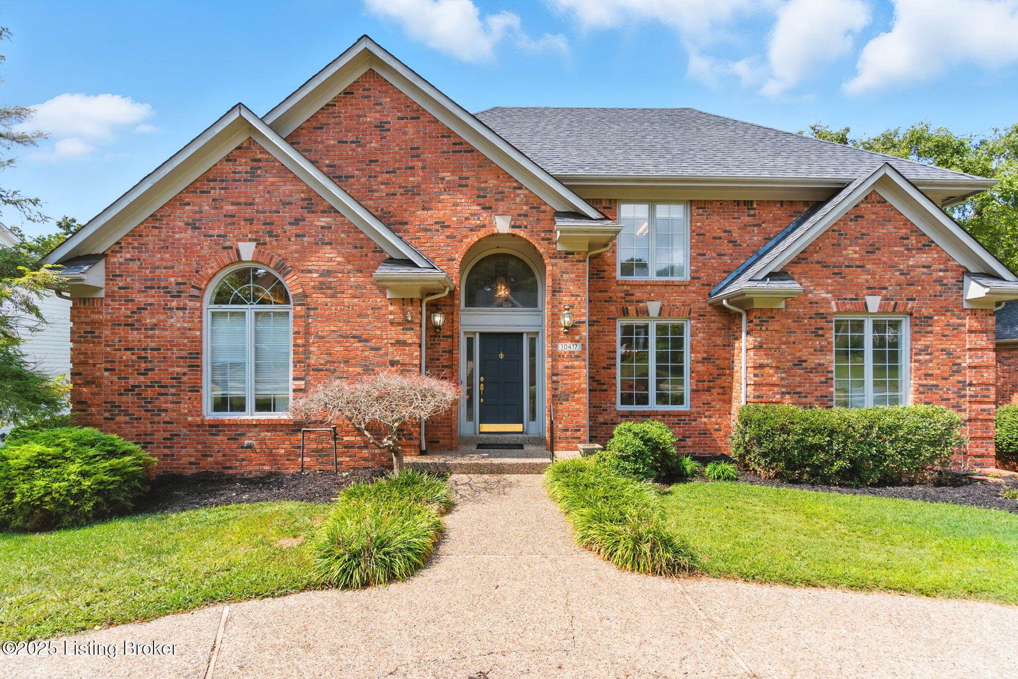 Prospect, Kentucky, 40059, United States, 4 Bedrooms Bedrooms, ,4 BathroomsBathrooms,Residential,For Sale,1941807