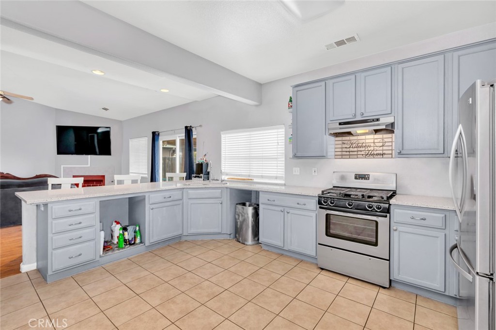 Los Banos, California, 93635, United States, 5 Bedrooms Bedrooms, ,3 BathroomsBathrooms,Residential,For Sale,1887917