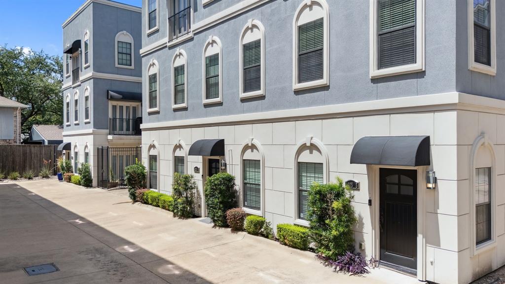 Dallas, Texas, 75204, United States, 2 Bedrooms Bedrooms, ,3 BathroomsBathrooms,Residential,For Sale,1895857