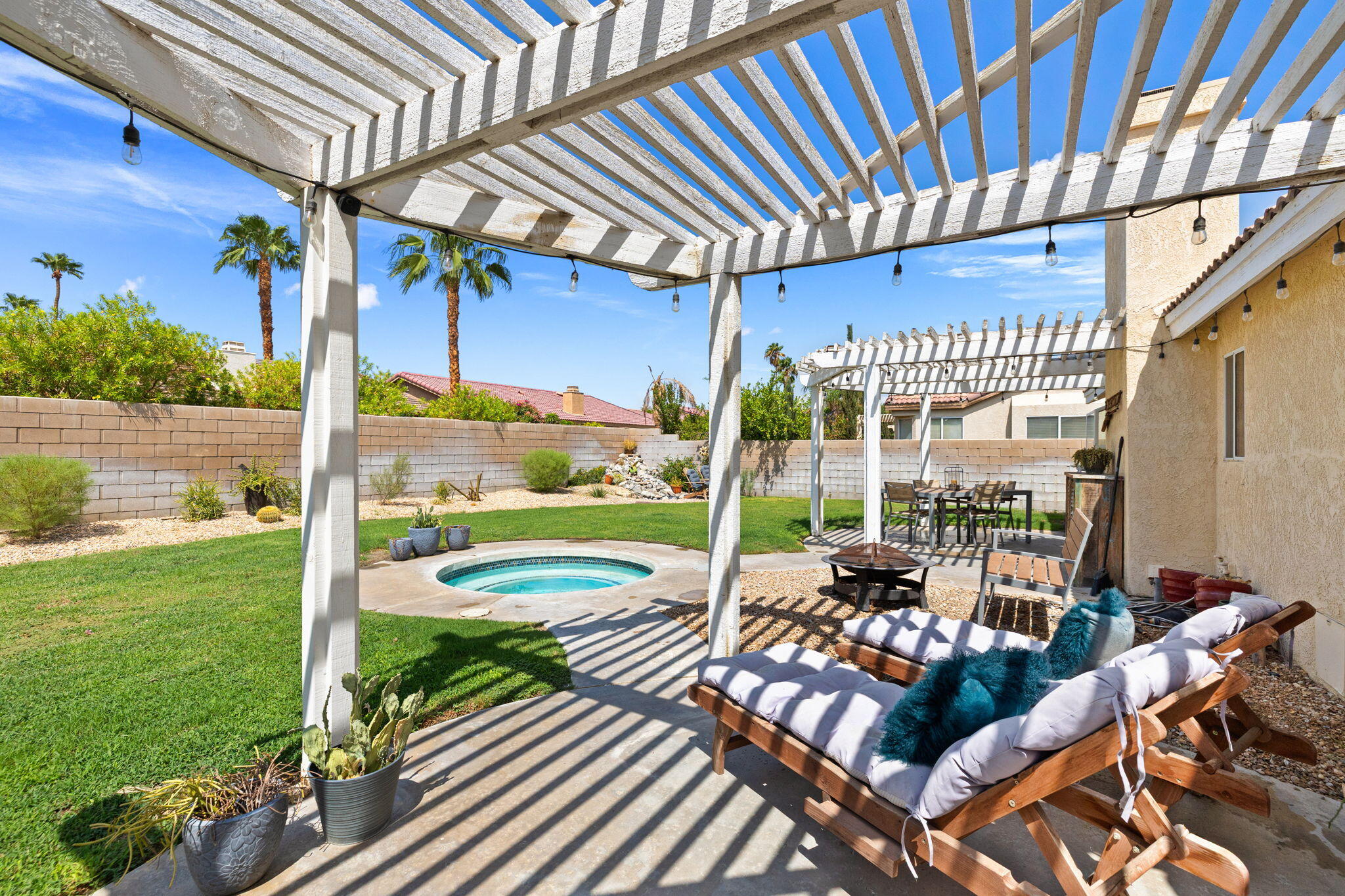 Palm Desert, California, 92211, United States, 3 Bedrooms Bedrooms, ,2 BathroomsBathrooms,Residential,For Sale,1938835