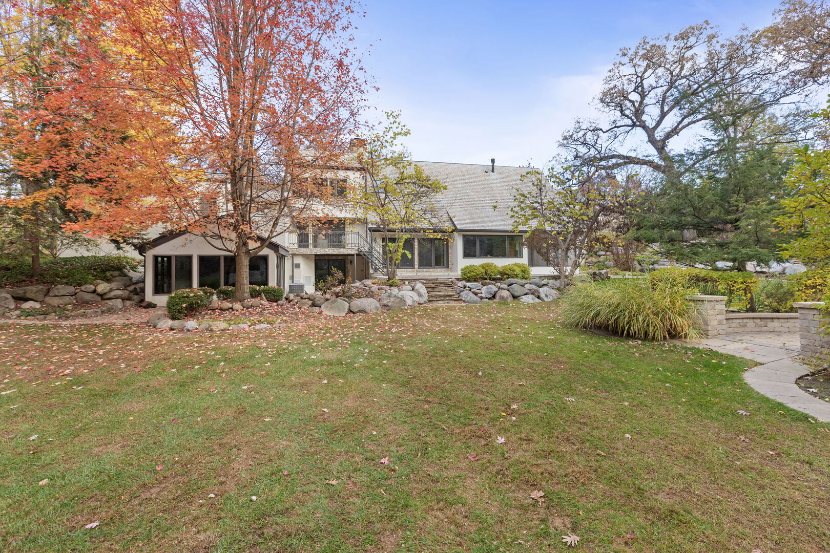 Barrington Hills, Illinois, 60010, United States, 4 Bedrooms Bedrooms, ,6 BathroomsBathrooms,Residential,For Sale,1989014