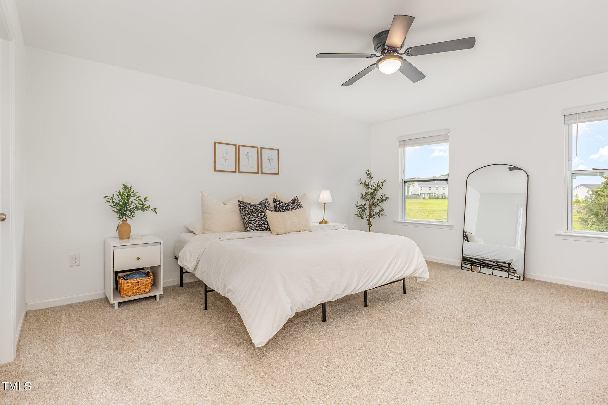 Holly Springs, North Carolina, 27540, United States, 3 Bedrooms Bedrooms, ,3 BathroomsBathrooms,Residential,For Sale,1912486