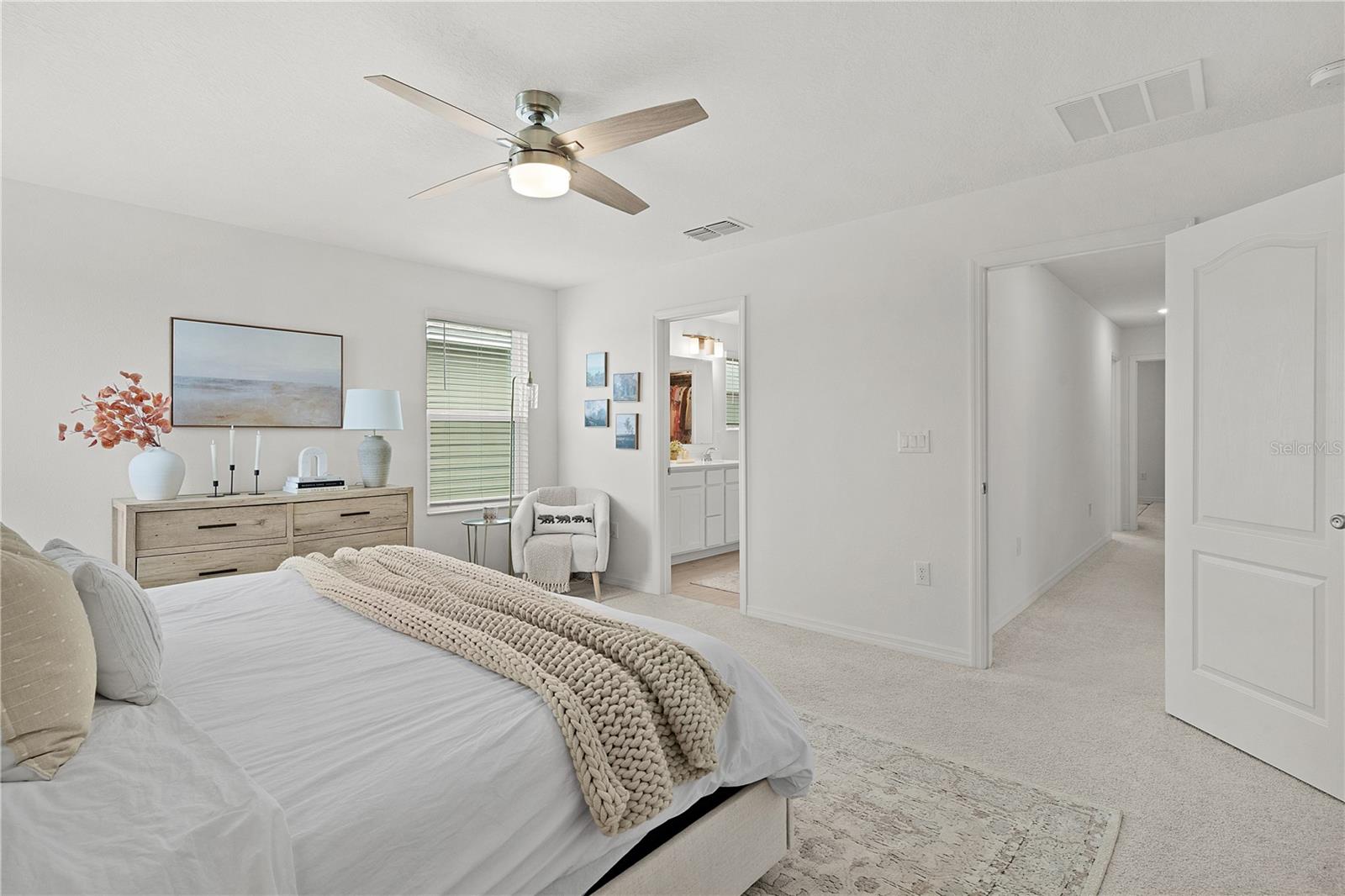 CLERMONT, Florida, 34714, United States, 3 Bedrooms Bedrooms, ,3 BathroomsBathrooms,Residential,For Sale,1901487