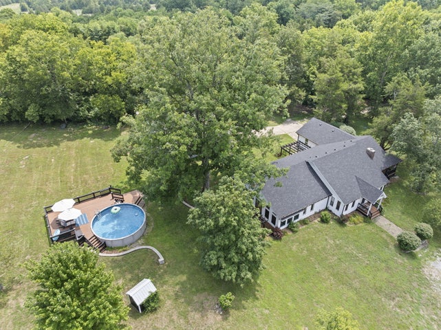 Versailles, Kentucky, 40383, United States, 4 Bedrooms Bedrooms, ,Residential,For Sale,1900700