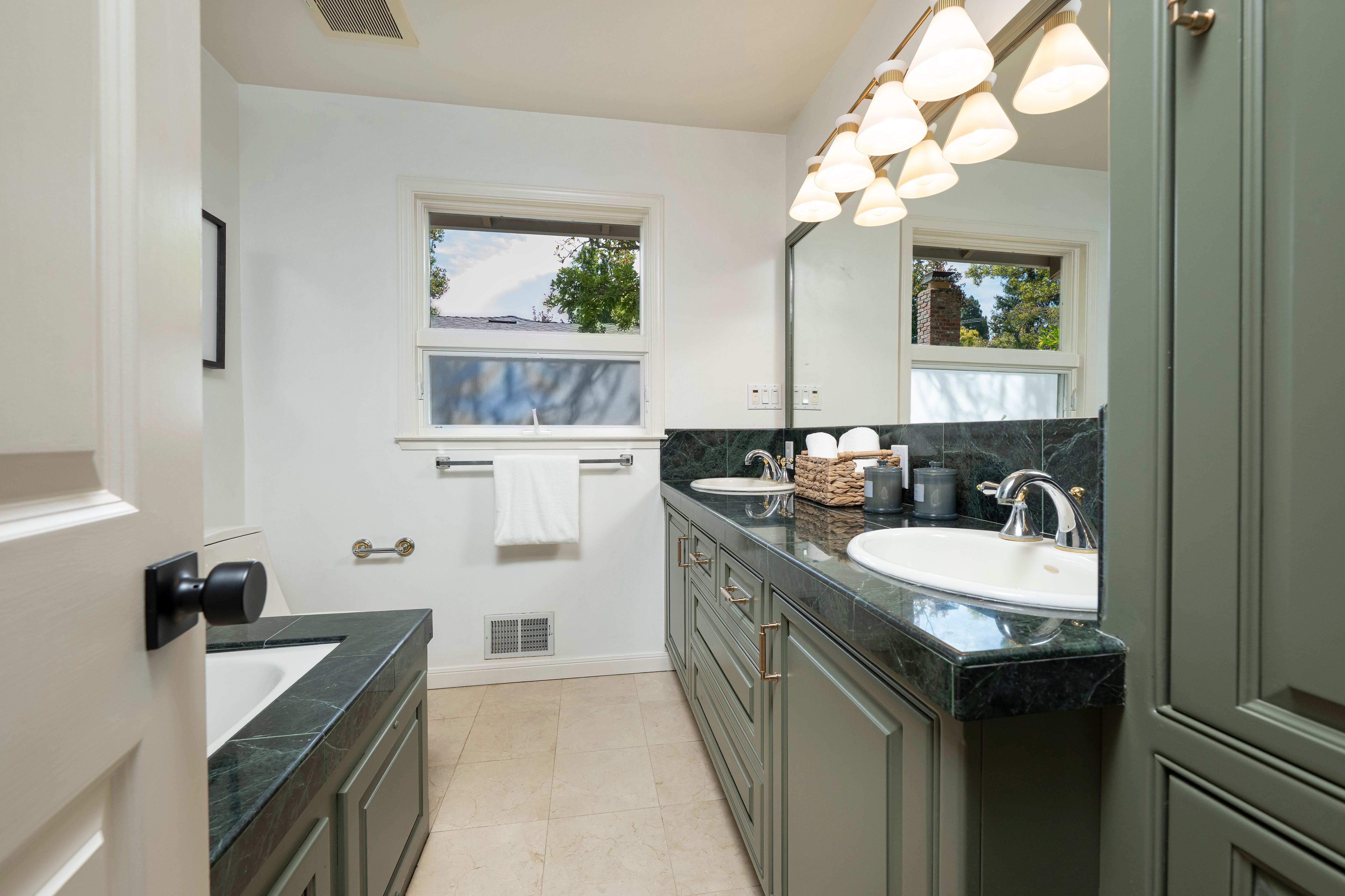  Classic South Los Altos Ranch Home - 物件實景