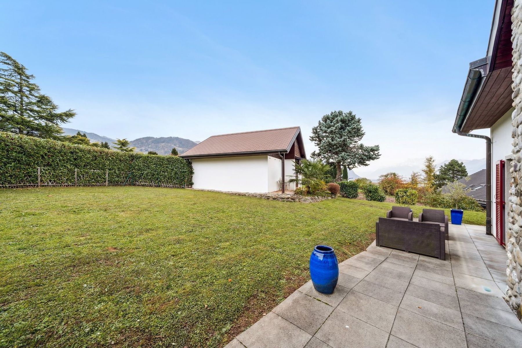  Luxurious detached villa in sought-after neighborhood - 物件實景