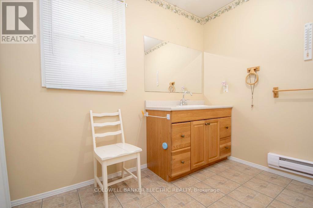 NORTH KAWARTHA, Ontario, K0L 1A0, CA, 3 Bedrooms Bedrooms, ,1 BathroomBathrooms,Residential,For Sale,1828258