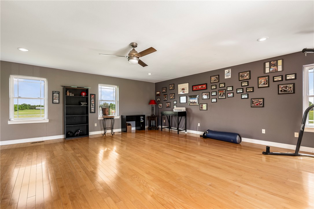 Gentry, Arkansas, 72734, United States, 5 Bedrooms Bedrooms, ,3 BathroomsBathrooms,Residential,For Sale,1778462